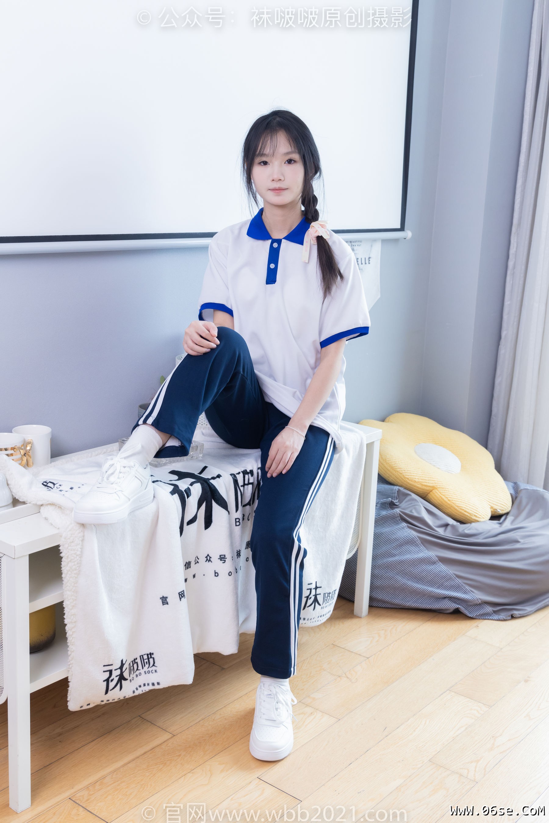 图片[118]-BoBoSocks袜啵啵 No.366 甜甜圈 -三双板鞋、白棉袜、短白丝[150P]-六色网