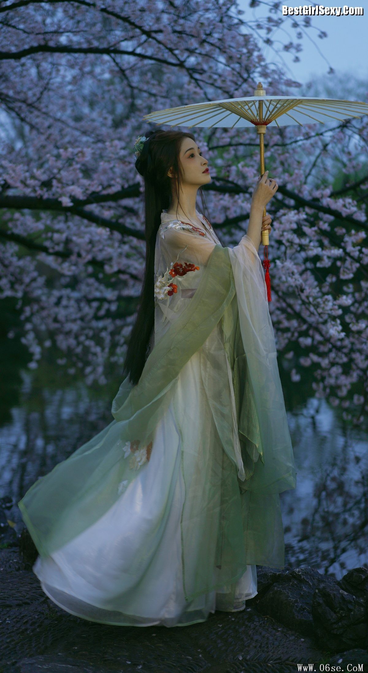 图片[5]-YiTuYu艺图语 Vol.4025 Shu Li[24P]-六色网