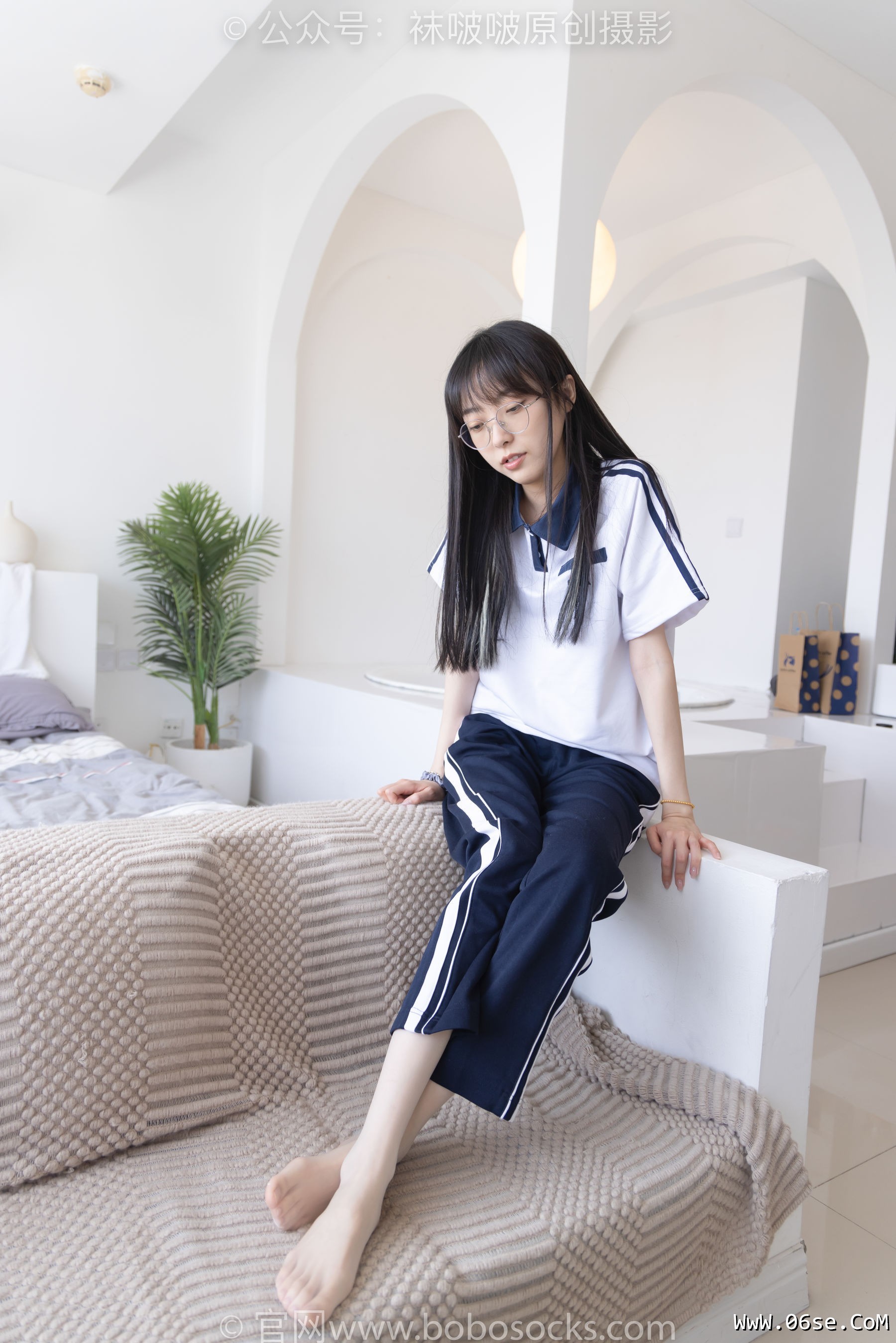图片[21]-BoBoSocks袜啵啵 No.207 稚予 -aj板鞋、白棉袜、油亮白丝、校服裤里丝[140P]-六色网