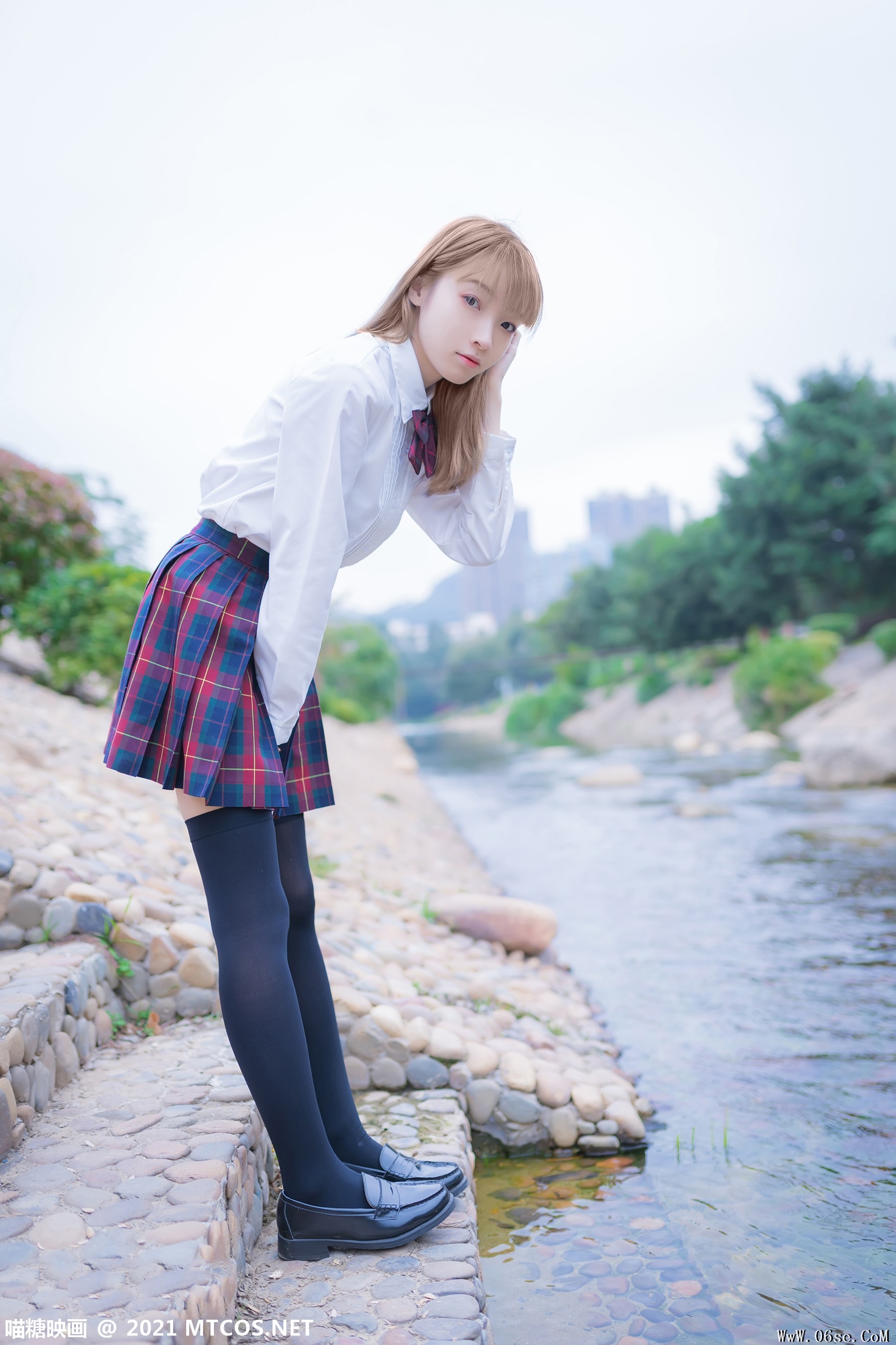 图片[16]-喵糖映画 VOL.388 户外制服[38P／108MB]-六色网