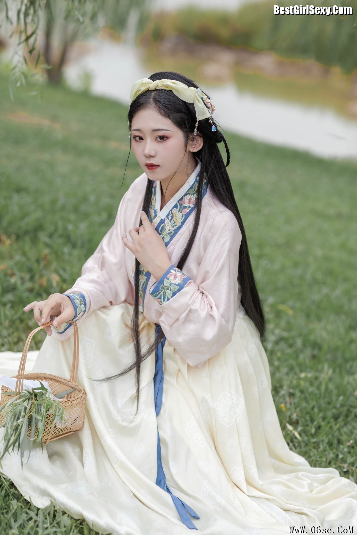图片[18]-YiTuYu艺图语 Vol.3984 Shen Shi Si[24P]-六色网