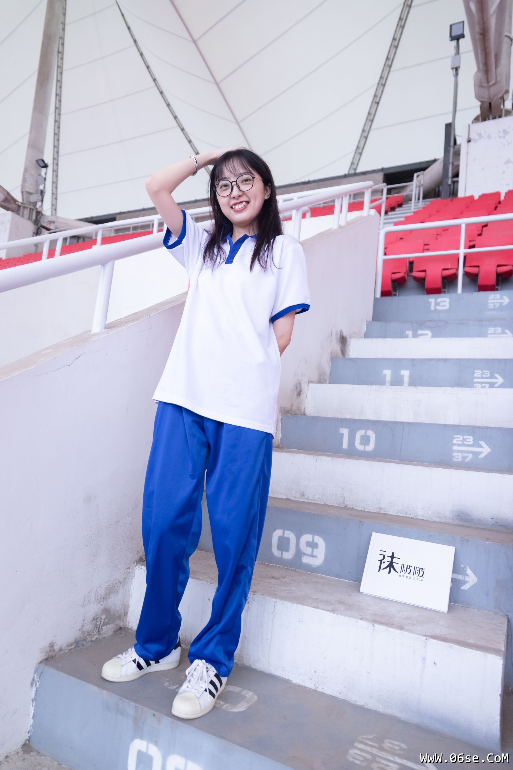 图片[2]-BoBoSocks袜啵啵 No.002 稚予-校服、贝壳头、白棉袜、裸足[139P]-六色网