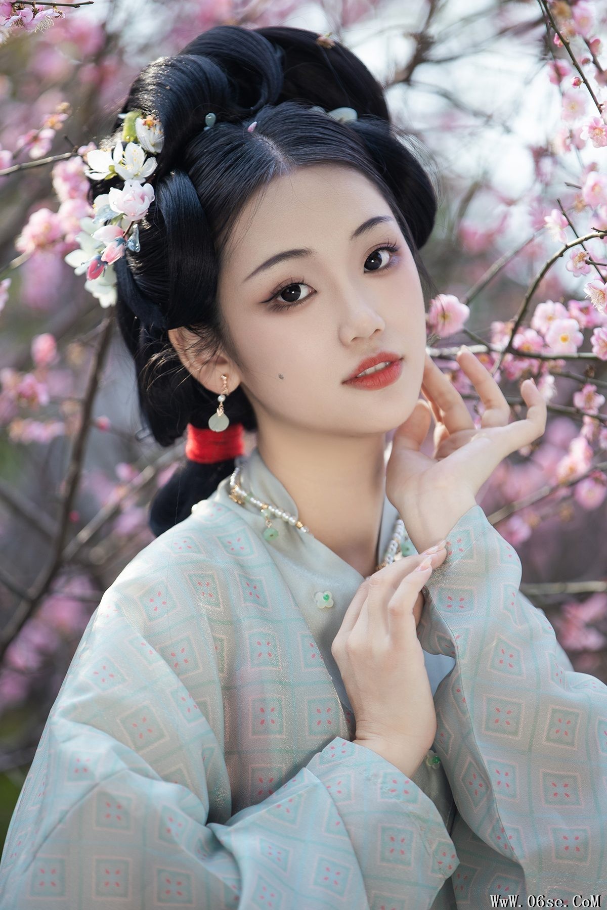 YiTuYu艺图语 Vol.3792 Wan Jiang Ting[33P]-六色网