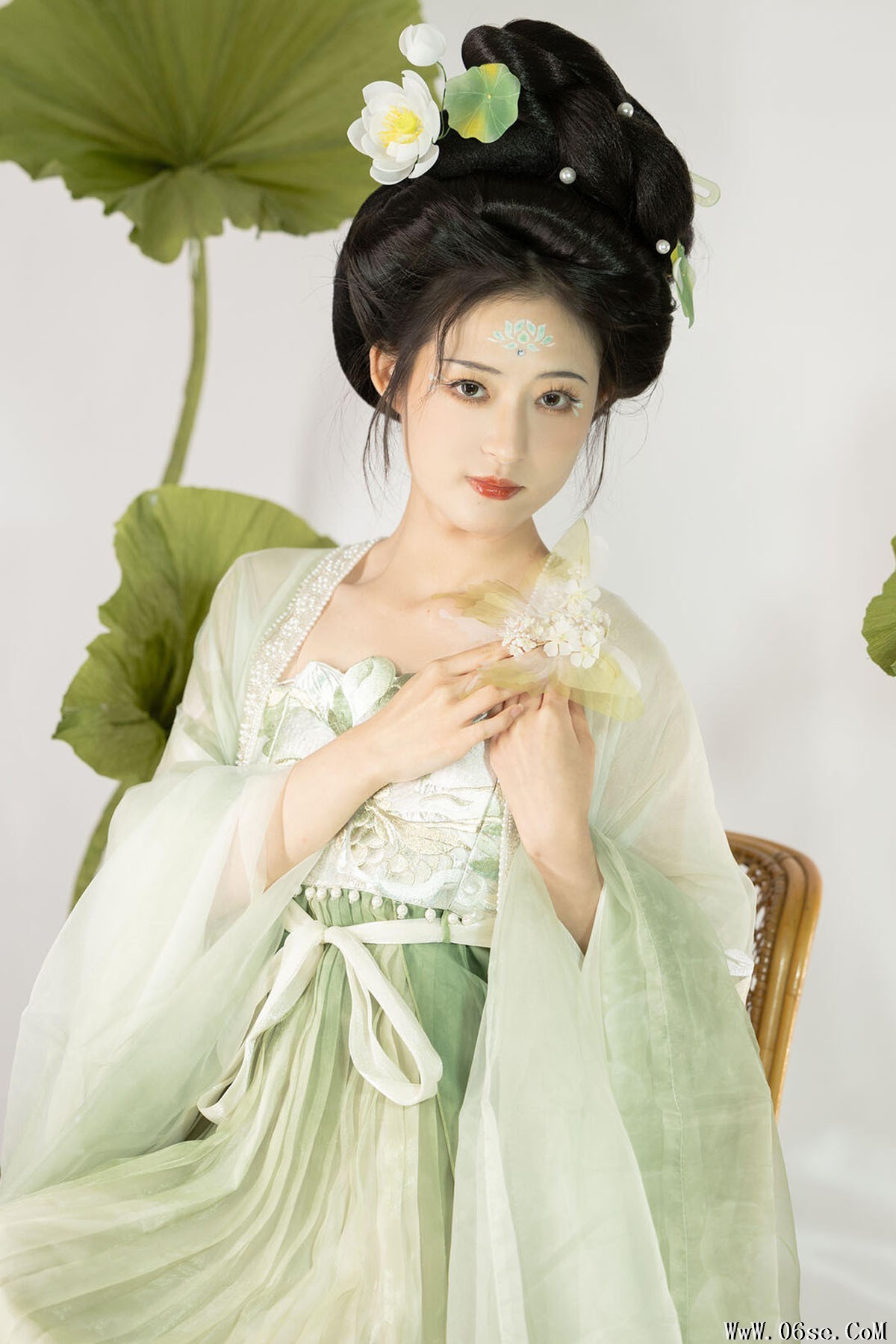 YiTuYu艺图语 Vol.6399 Yi Wan Da Yu Yuan[23P]-六色网