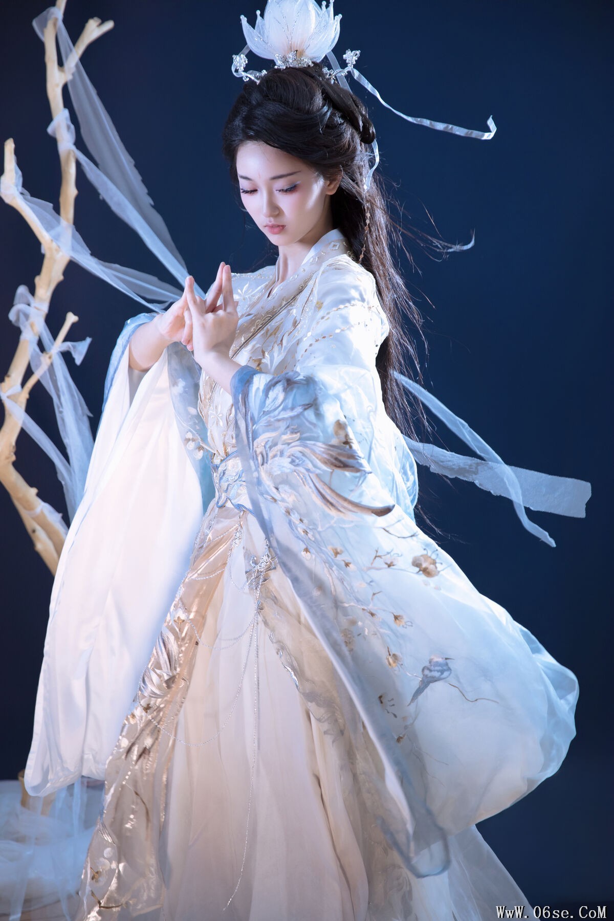 图片[18]-YiTuYu艺图语 Vol.7417 Leng Ku Wang Ye[23P]-六色网