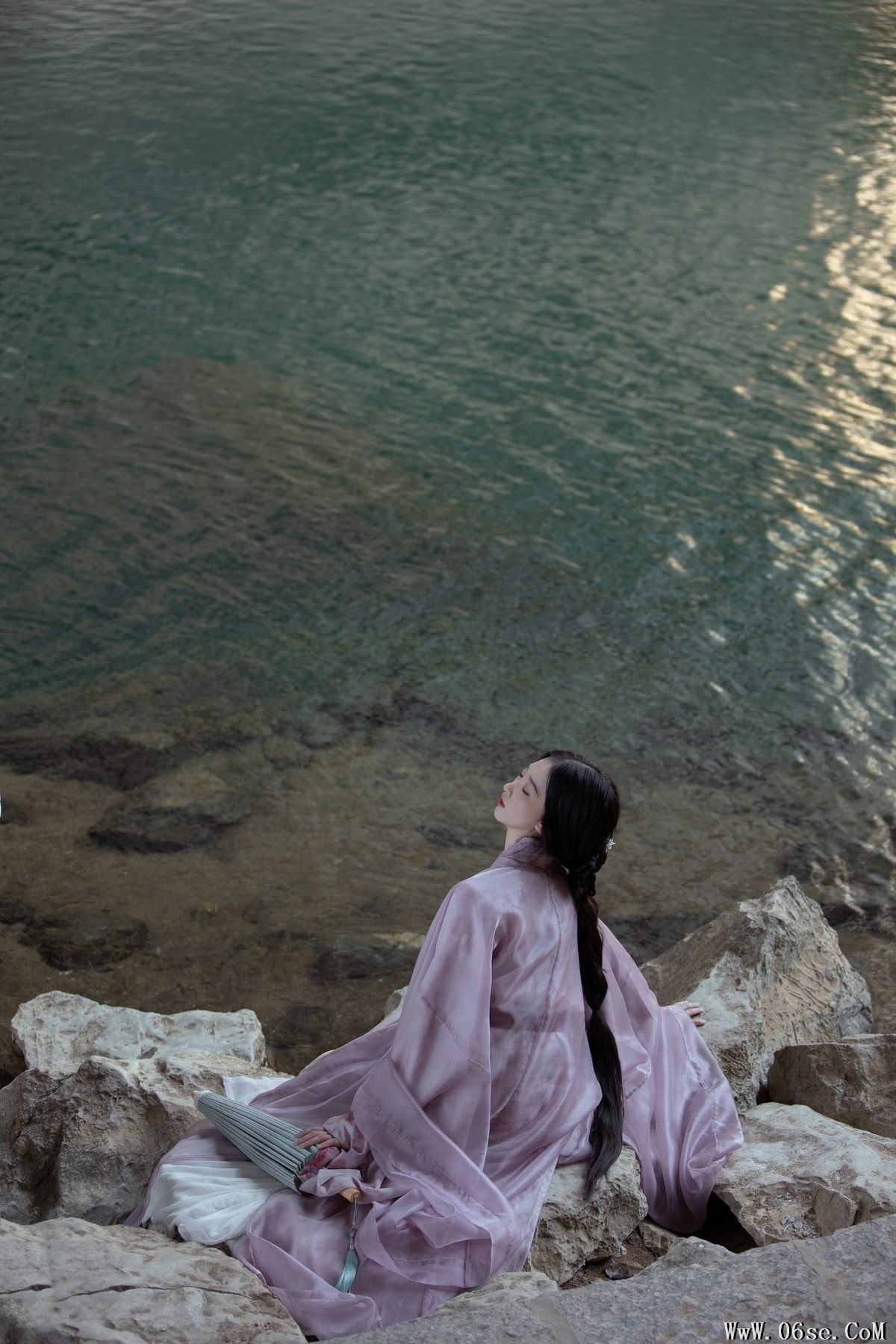 图片[13]-YiTuYu艺图语 Vol.3809 A Moon[33P]-六色网