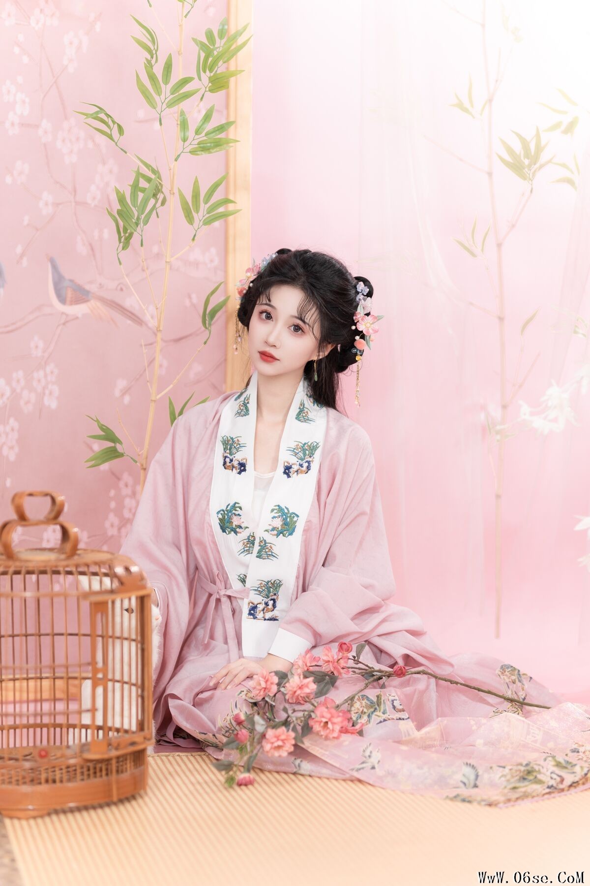 图片[22]-YiTuYu艺图语 Vol.7149 Qi Luo Sheng De Xiao Su Su[26P]-六色网
