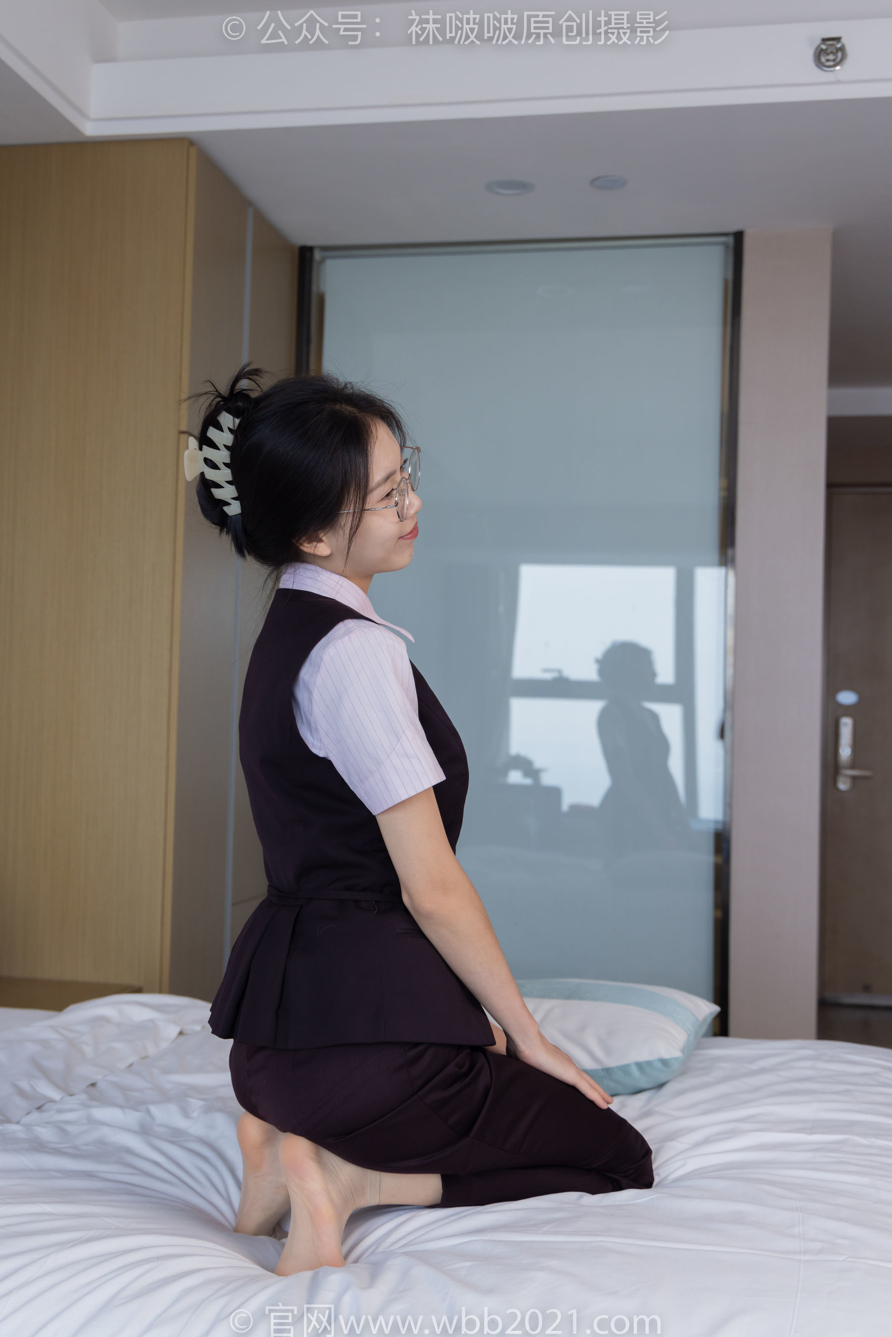 图片[2]-BoBoSocks袜啵啵 No.271 芝士 -平底鞋、短肉丝、银行制服[146P]-六色网