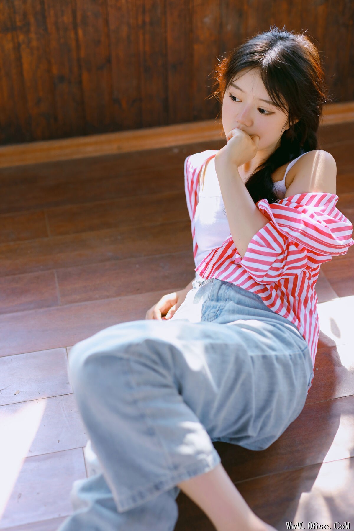 图片[25]-YiTuYu艺图语 Vol.6410 Wei Wei[28P]-六色网