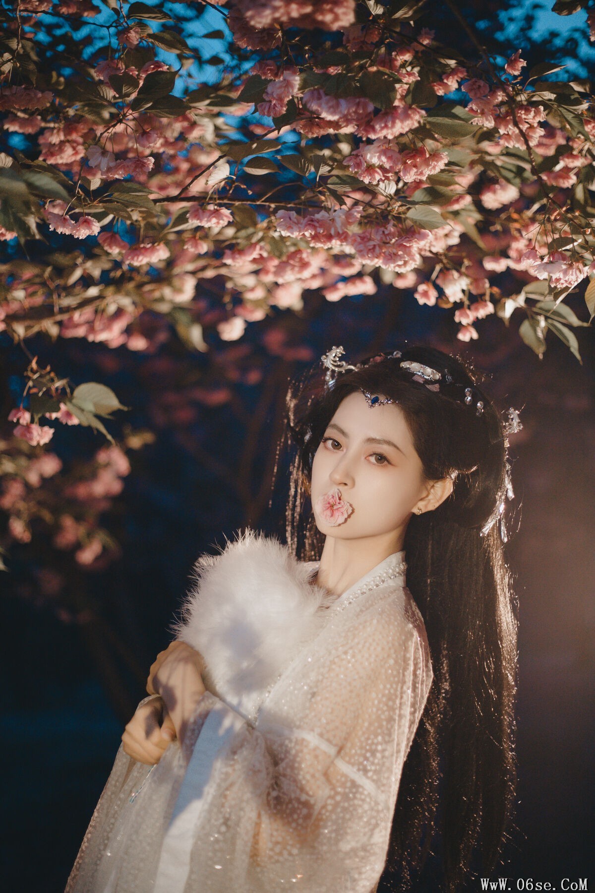 图片[37]-YiTuYu艺图语 Vol.7115 Yi Xuan[37P]-六色网