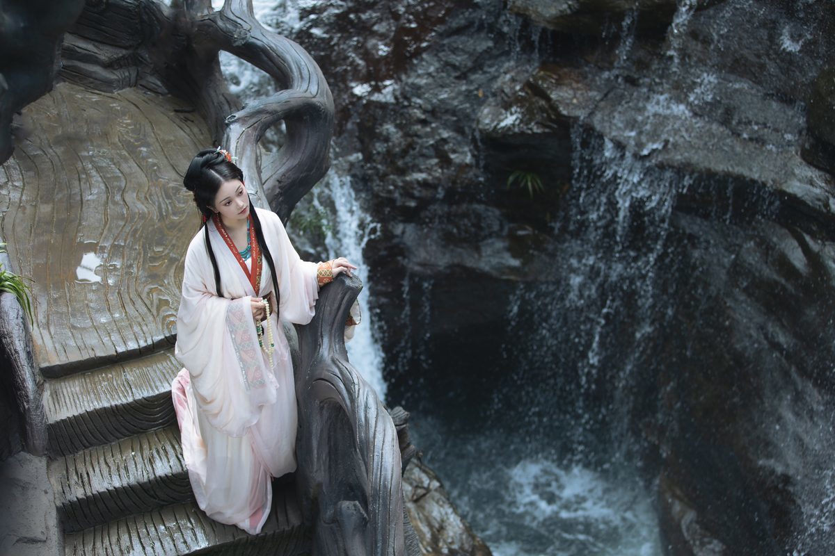 图片[25]-YiTuYu艺图语 Vol.5220 Qiu Da Da[36P]-六色网