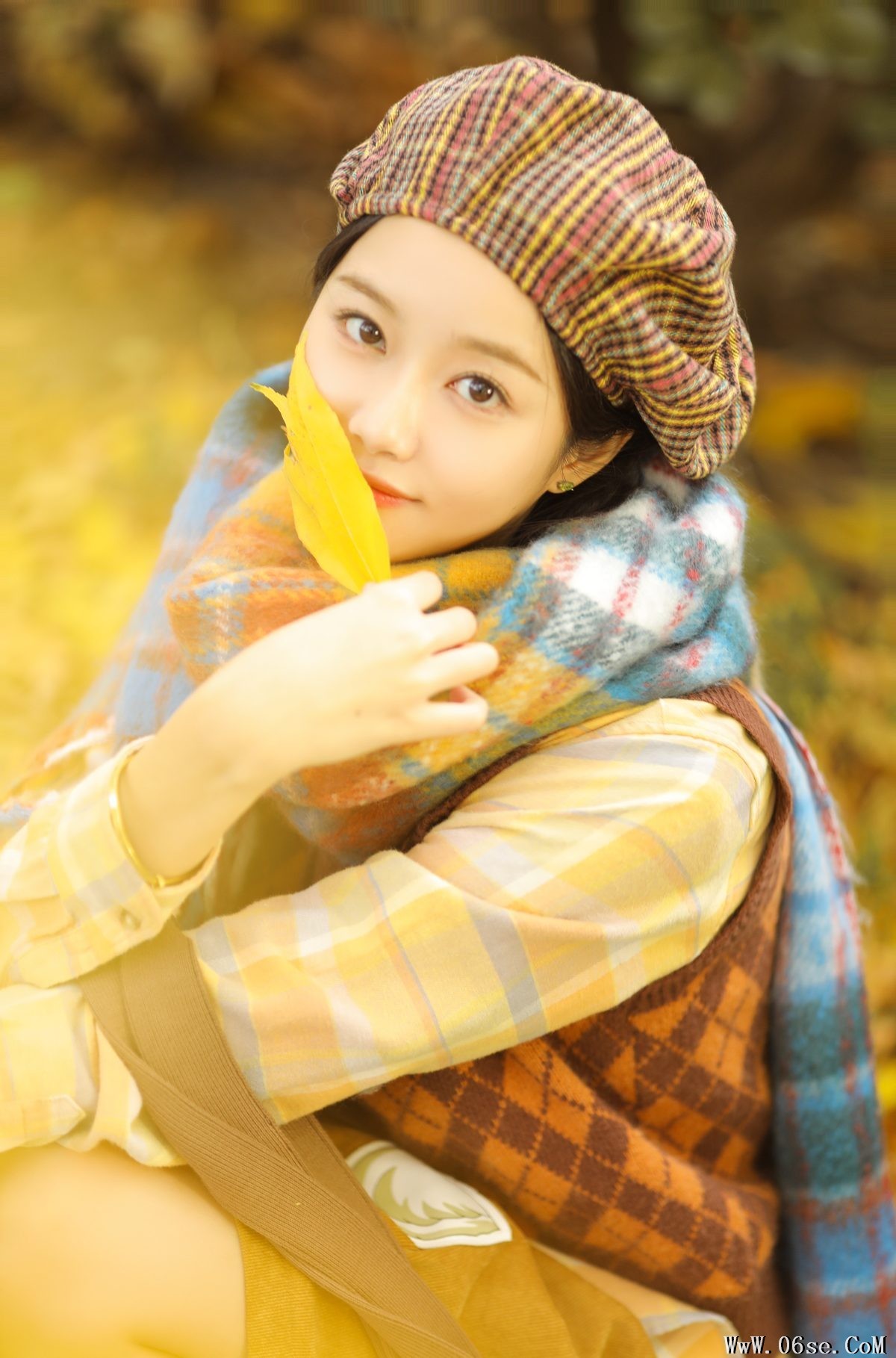 图片[8]-YiTuYu艺图语 Vol.5913 Lou Xin Yue Moon[21P]-六色网