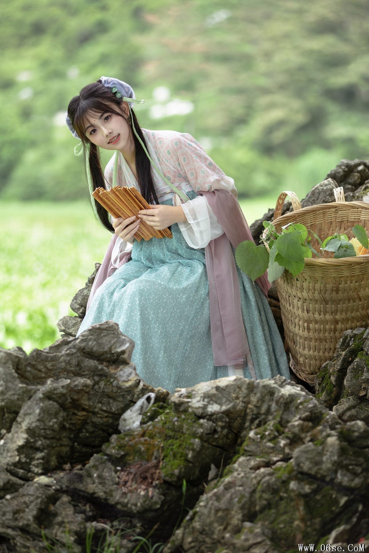 图片[11]-YiTuYu艺图语 Vol.5251 Jin Zou Ba[51P]-六色网