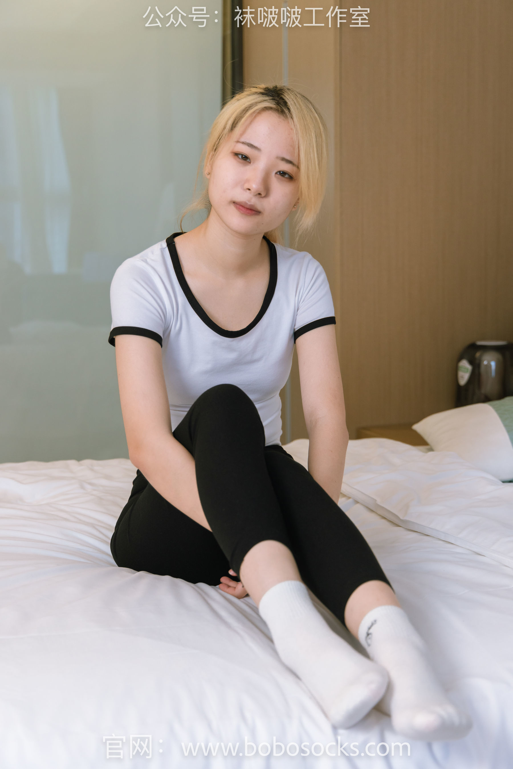 图片[100]-BoBoSocks袜啵啵 No.122 小淳-高跟长靴、白棉袜、裸足[149P]-六色网