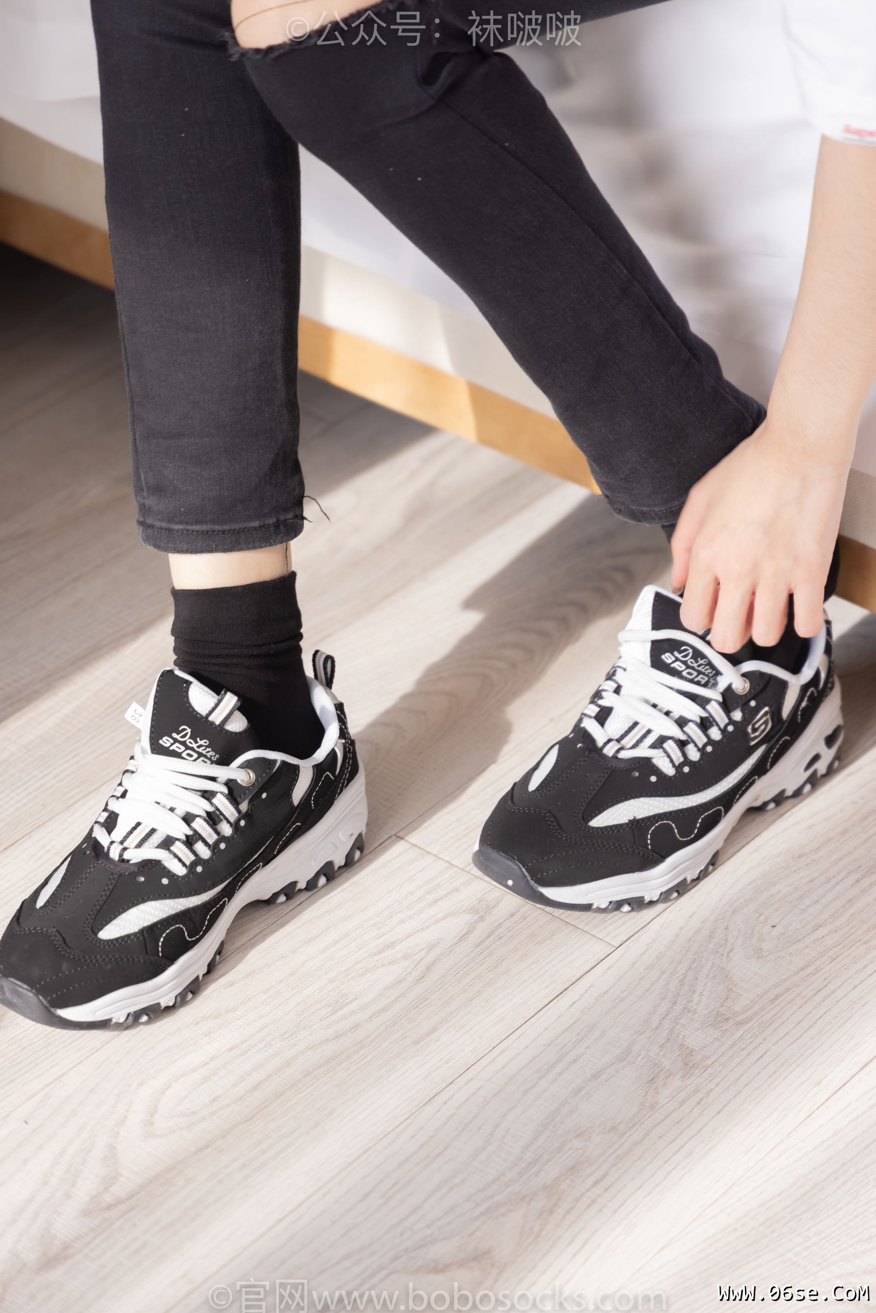图片[82]-BoBoSocks袜啵啵 No.055 稚予-斯凯奇运动鞋、白棉袜、黑棉袜[139P]-六色网
