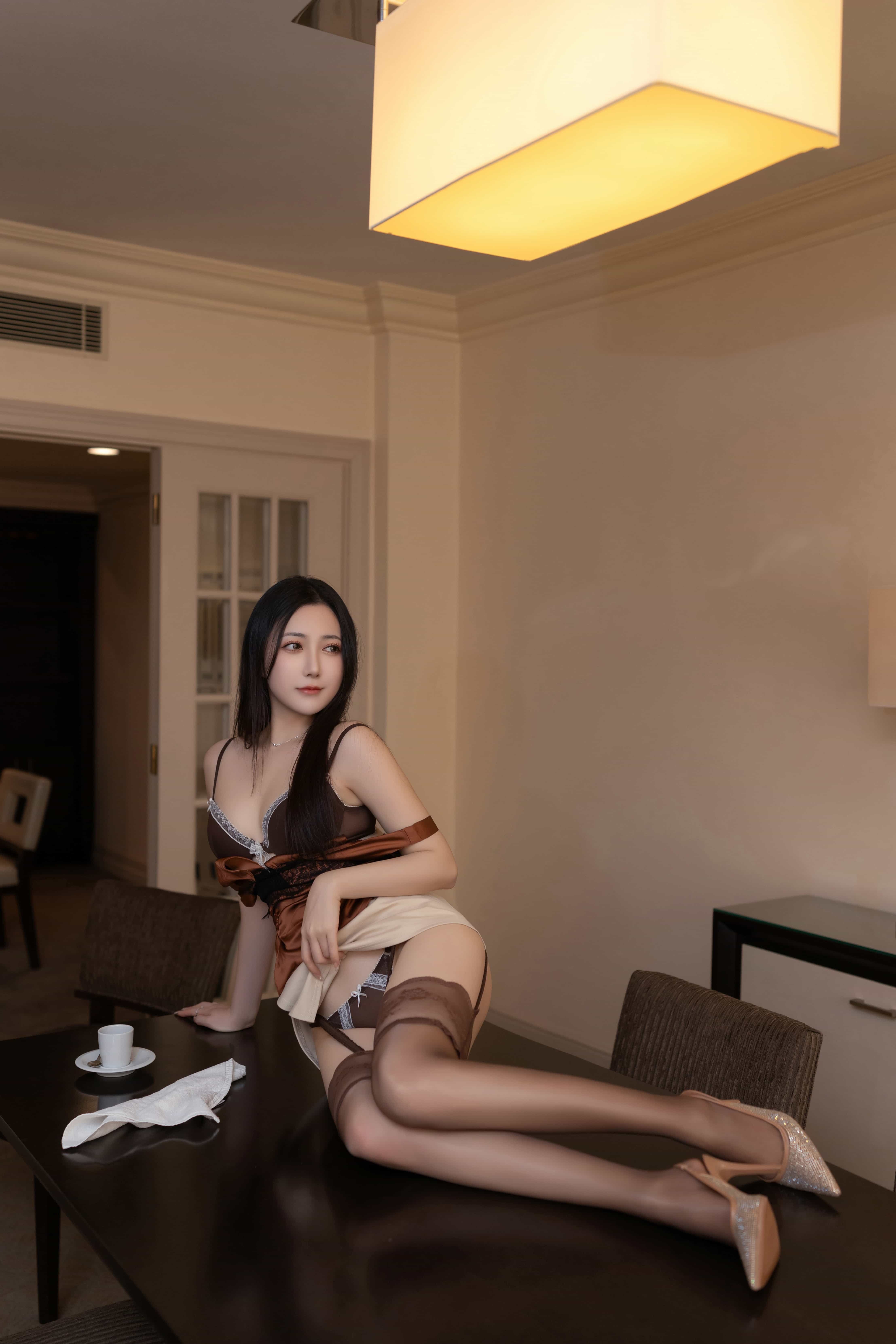 图片[32]-秀人名模鱼子酱Fish《金屋藏娇》写真[119P]-六色网
