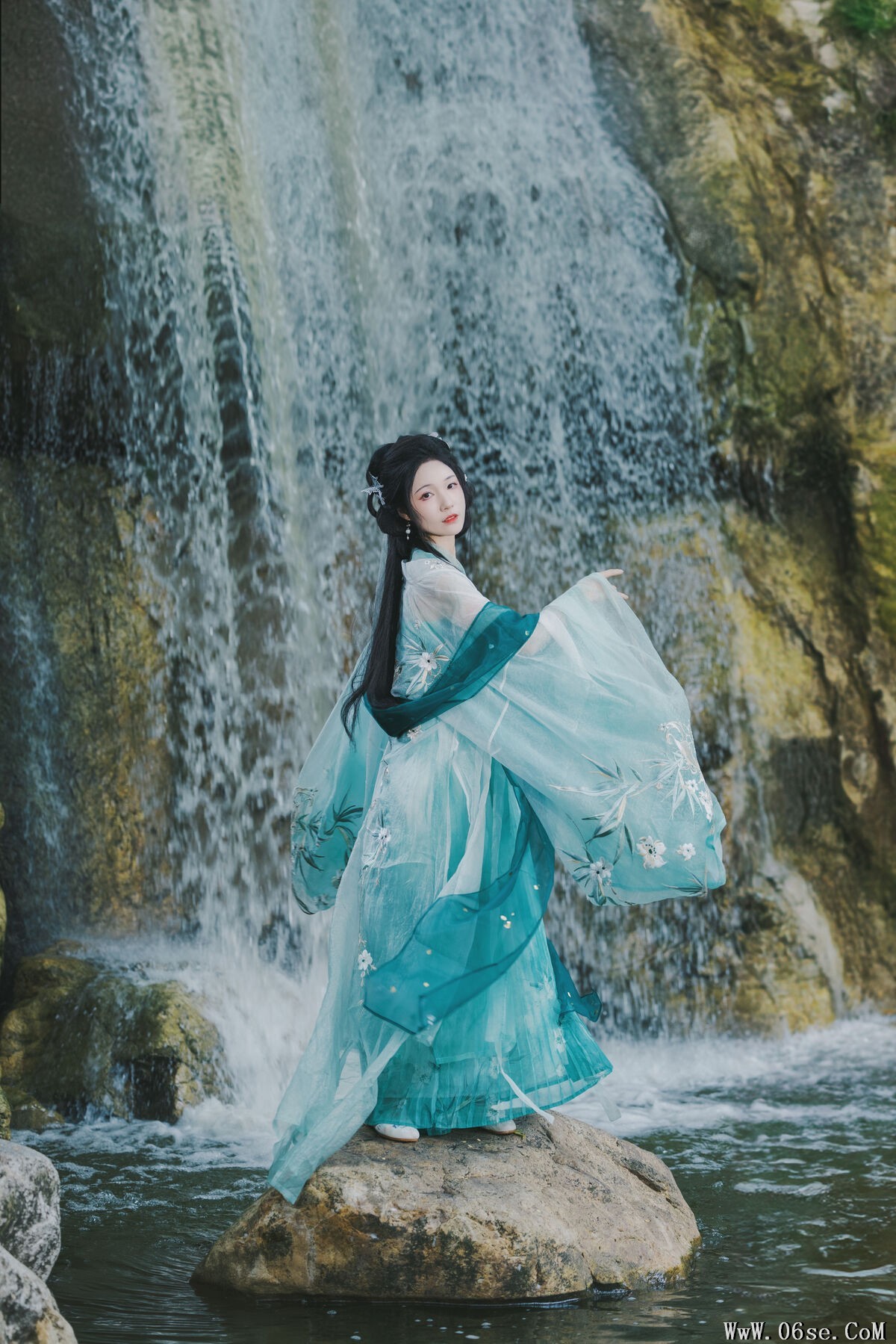 图片[3]-YiTuYu艺图语 Vol.7573 Rui Xue Mizuyuki[26P]-六色网