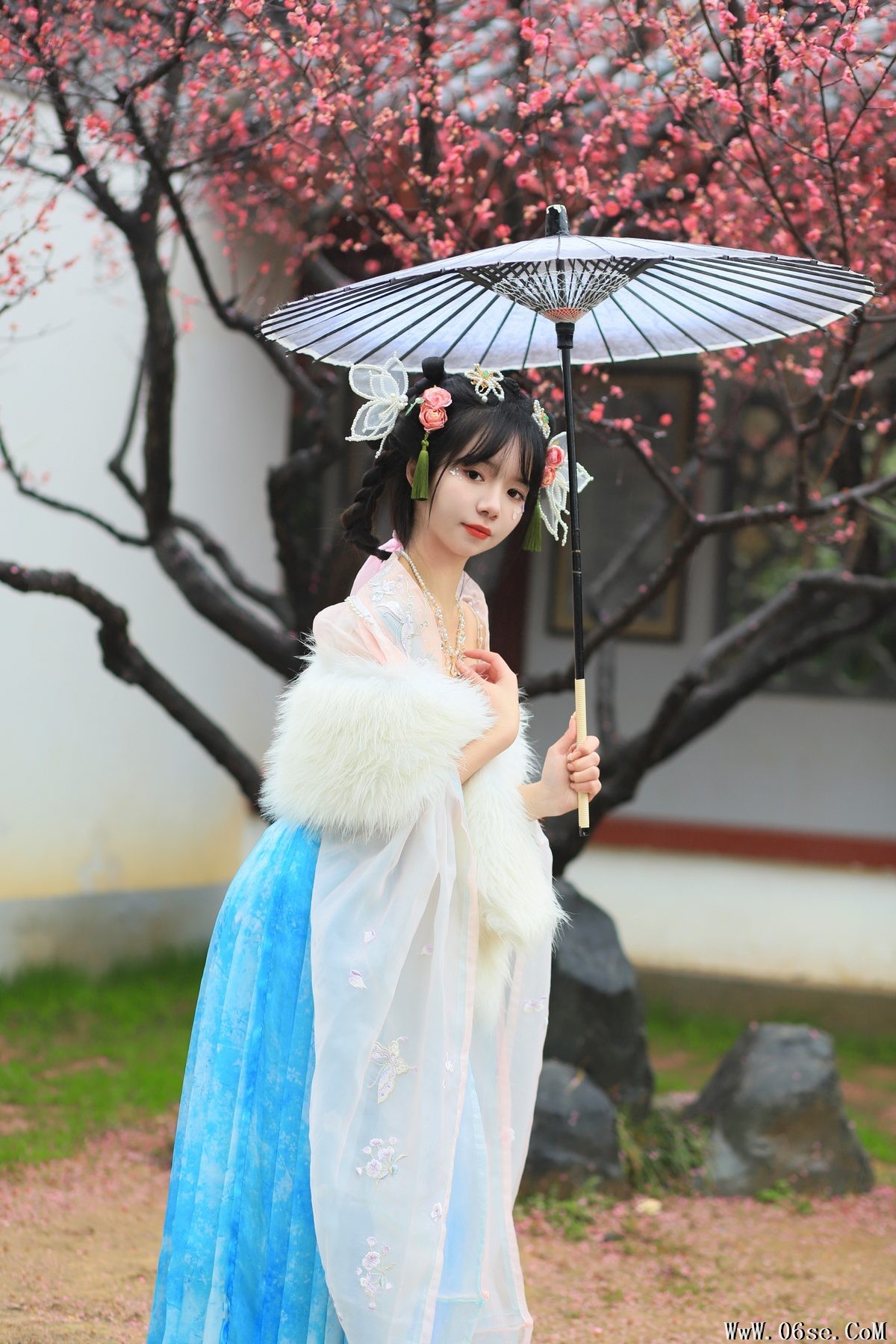 图片[5]-YiTuYu艺图语 Vol.5120 Xiao Yang[26P]-六色网