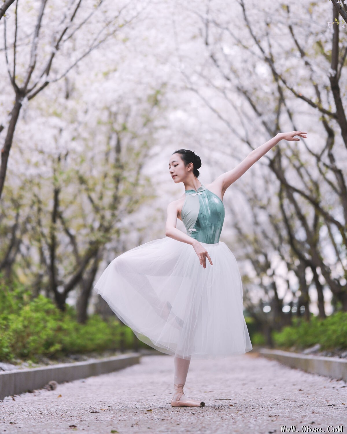 图片[20]-YiTuYu艺图语 Vol.6883 Xiao Xong[25P]-六色网