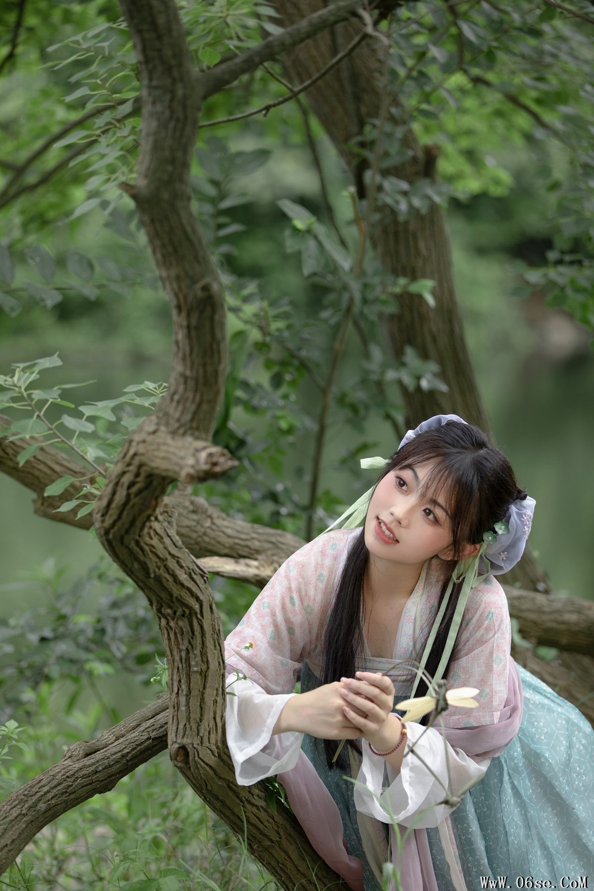 图片[45]-YiTuYu艺图语 Vol.5251 Jin Zou Ba[51P]-六色网
