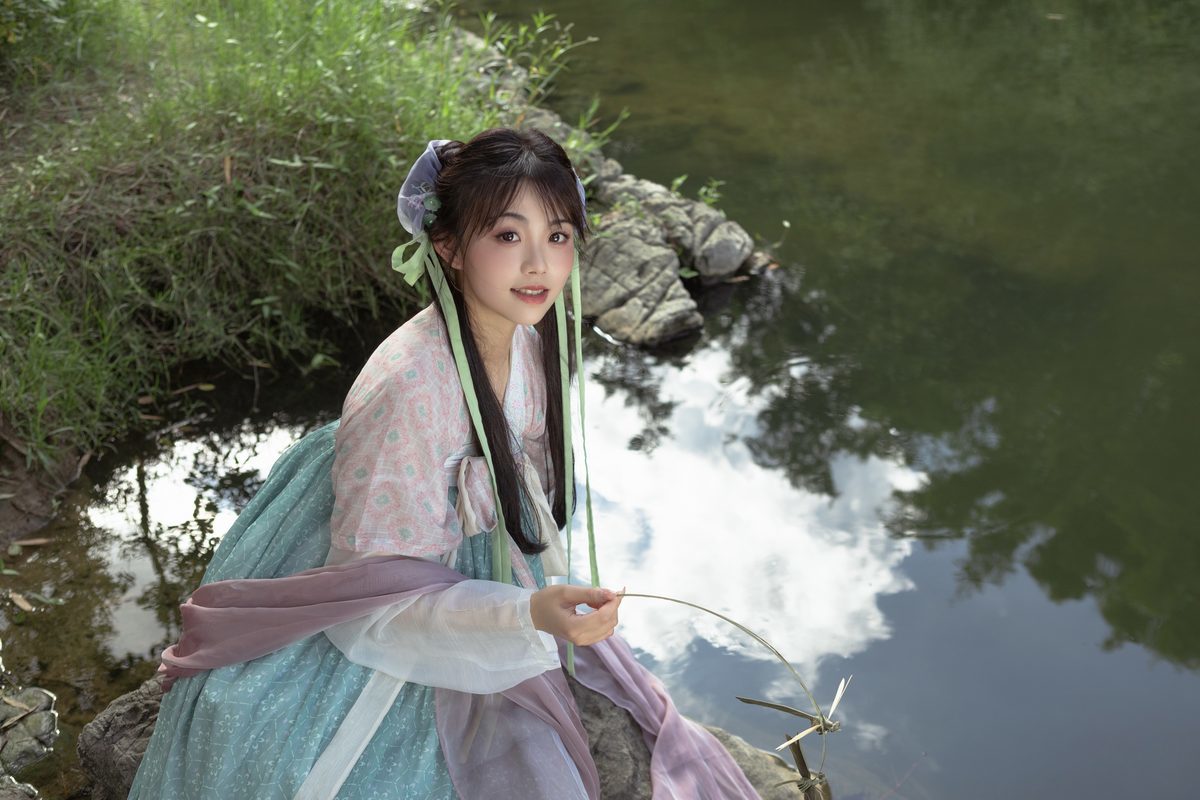 图片[28]-YiTuYu艺图语 Vol.5251 Jin Zou Ba[51P]-六色网