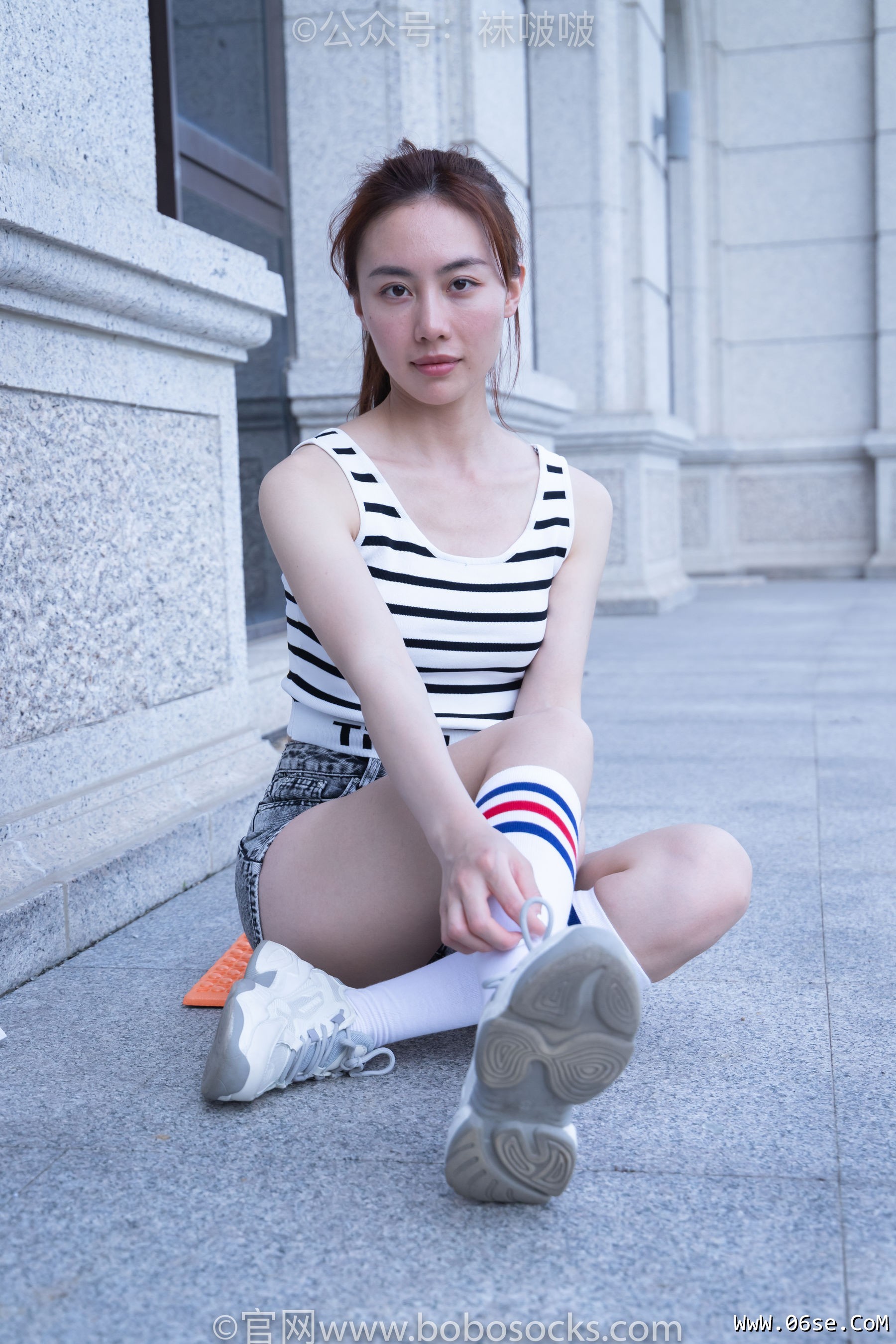 图片[27]-BoBoSocks袜啵啵 No.006 小米-运动鞋、白色小腿袜、裸足[130P]-六色网
