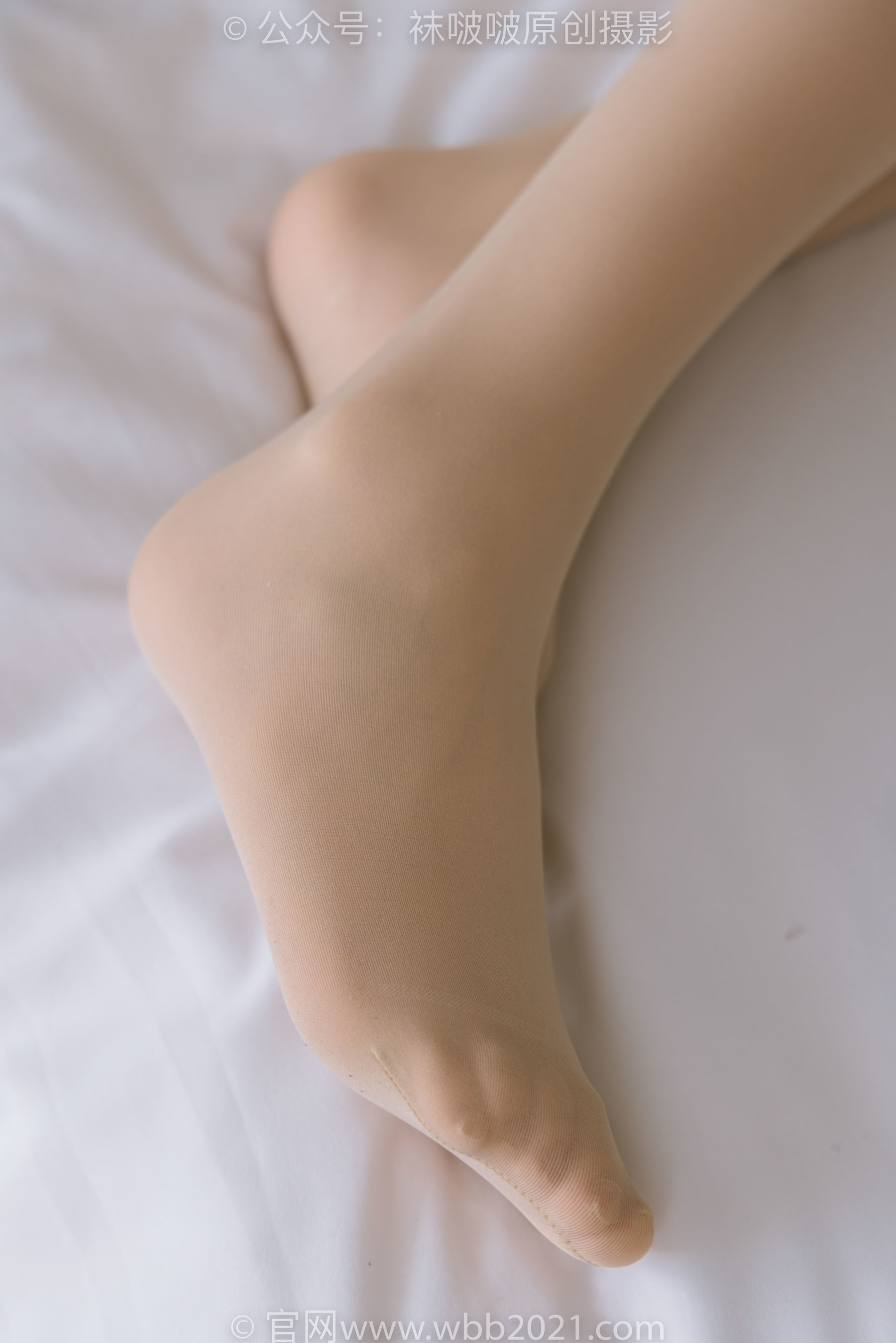 图片[4]-BoBoSocks袜啵啵 No.408 小甜豆 -高跟鞋、厚肉丝、丝袜和裸足踩奶油蛋糕和泡芙剧情[157P] (1)-六色网