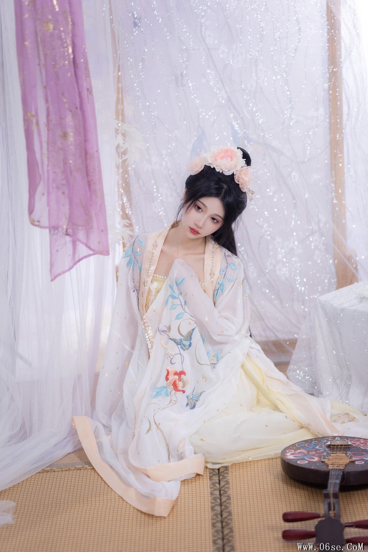 图片[21]-YiTuYu艺图语 Vol.4203 Qi Luo Sheng De Xiao Su Su[23P]-六色网