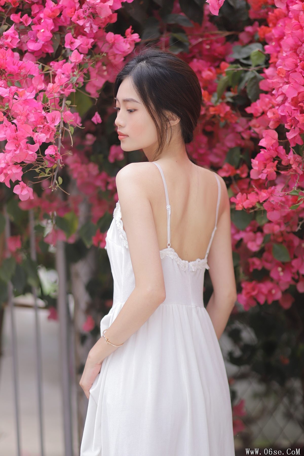图片[21]-YiTuYu艺图语 Vol.4442 Han Han[25P]-六色网