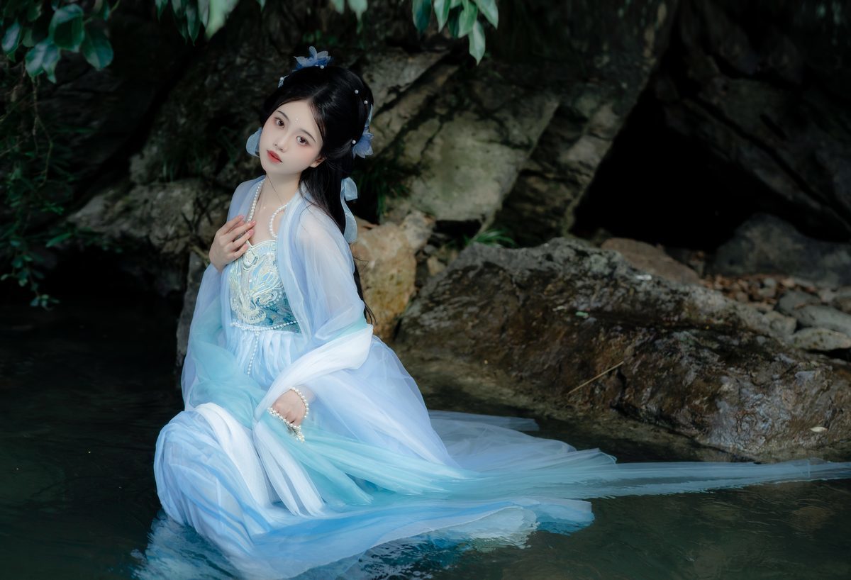 图片[20]-YiTuYu艺图语 Vol.3160 Bllc[22P]-六色网