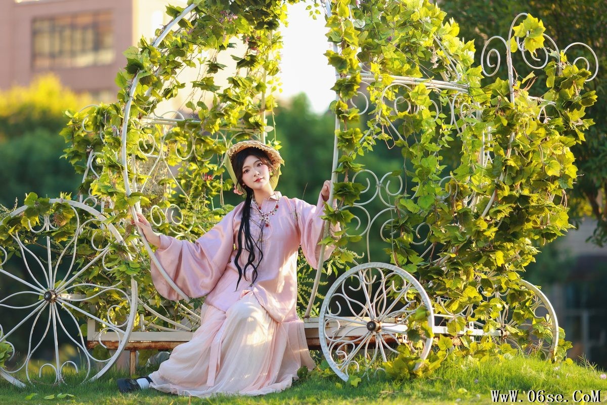 图片[22]-YiTuYu艺图语 Vol.5560 KaiLin Jiang[47P]-六色网