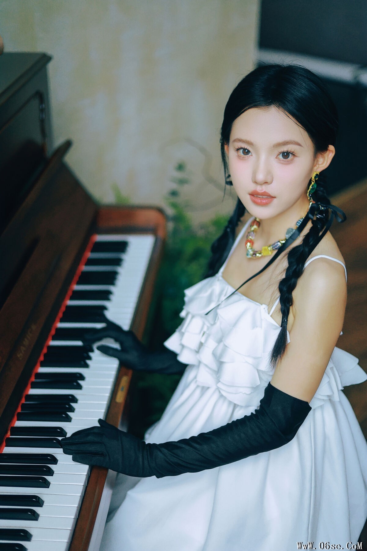 图片[24]-YiTuYu艺图语 Vol.7567 Lu Lu[29P]-六色网