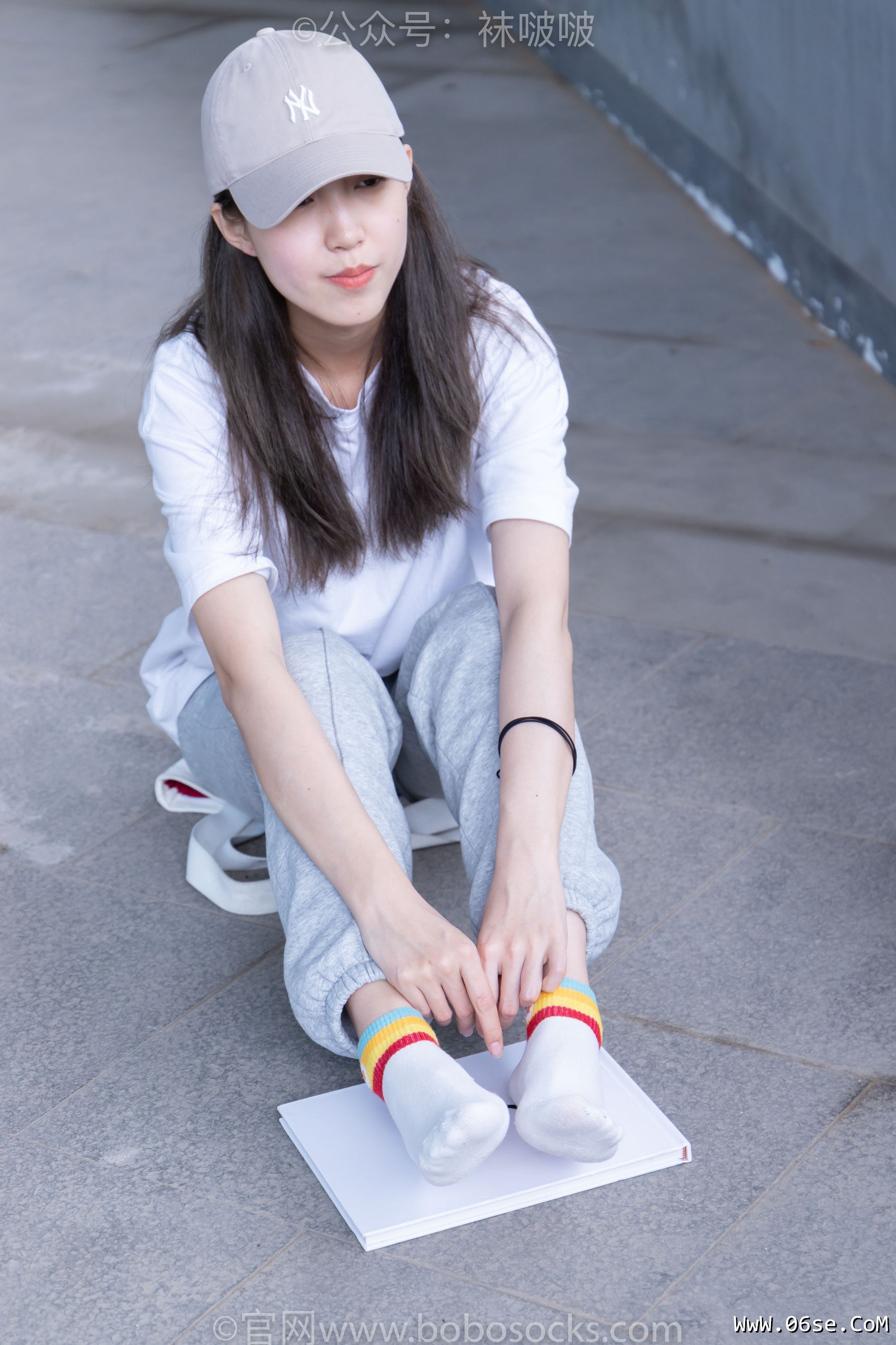 图片[71]-BoBoSocks袜啵啵 No.012 泡芙-运动鞋、白棉袜、裸足[132P]-六色网