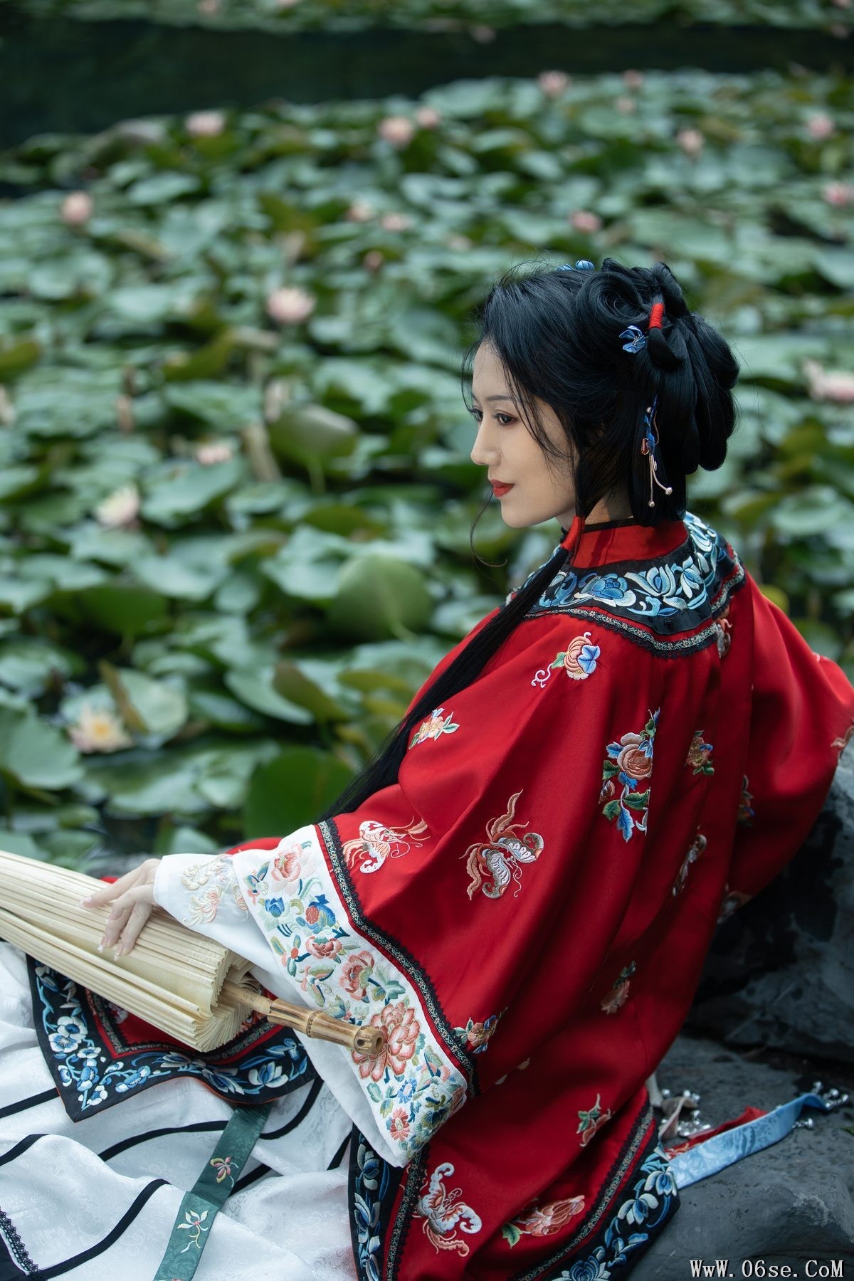 图片[23]-YiTuYu艺图语 Vol.4192 Qing Qing[36P]-六色网