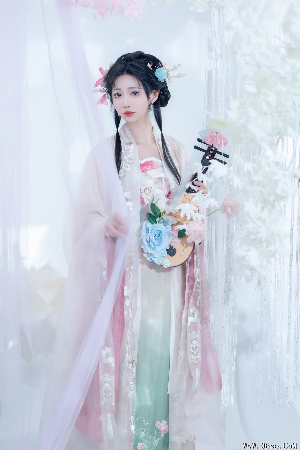 图片[13]-YiTuYu艺图语 Vol.6142 Qi Luo Sheng De Xiao Su Su[31P]-六色网