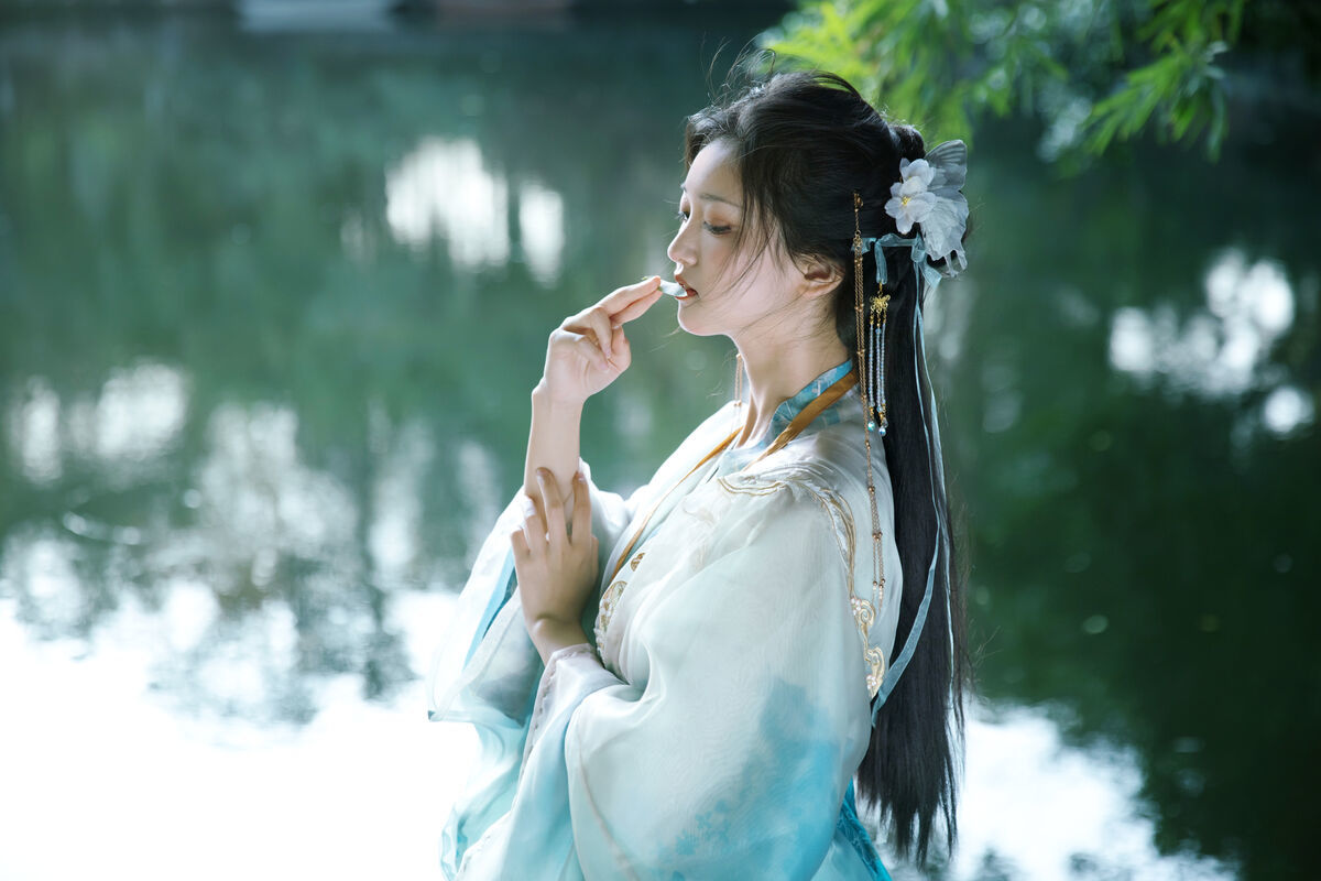 图片[21]-YiTuYu艺图语 Vol.6856 Er Liang Feng Yue[27P]-六色网
