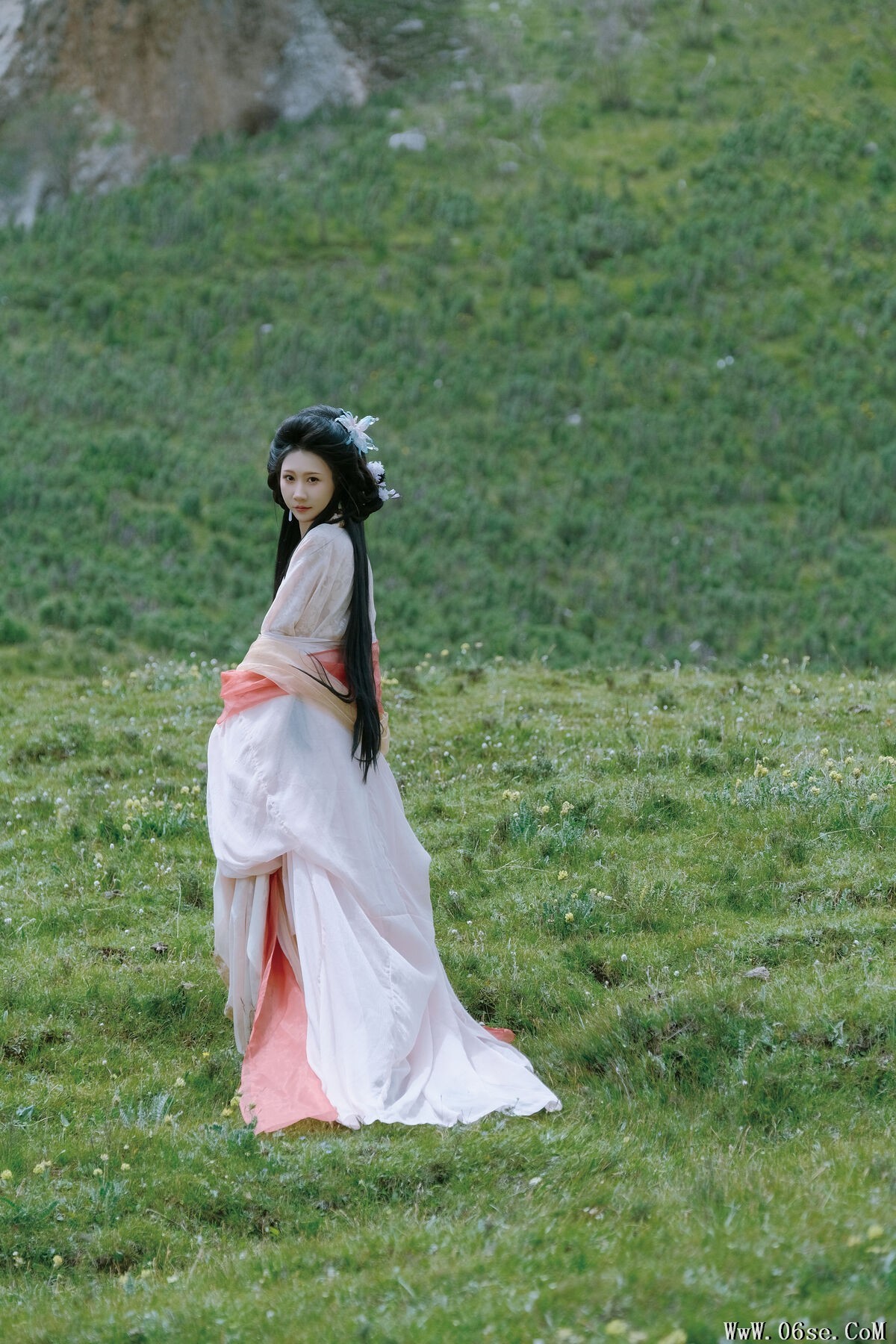 图片[15]-YiTuYu艺图语 Vol.7716 Xiao Bei Ke Qing Bu Yao Fang Qi[23P]-六色网