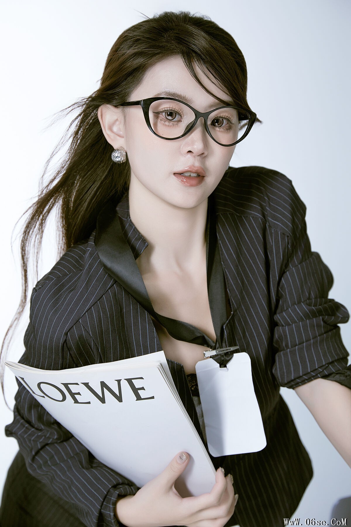 YiTuYu艺图语 Vol.7605 Carlee Shi 77 Ya[24P]-六色网