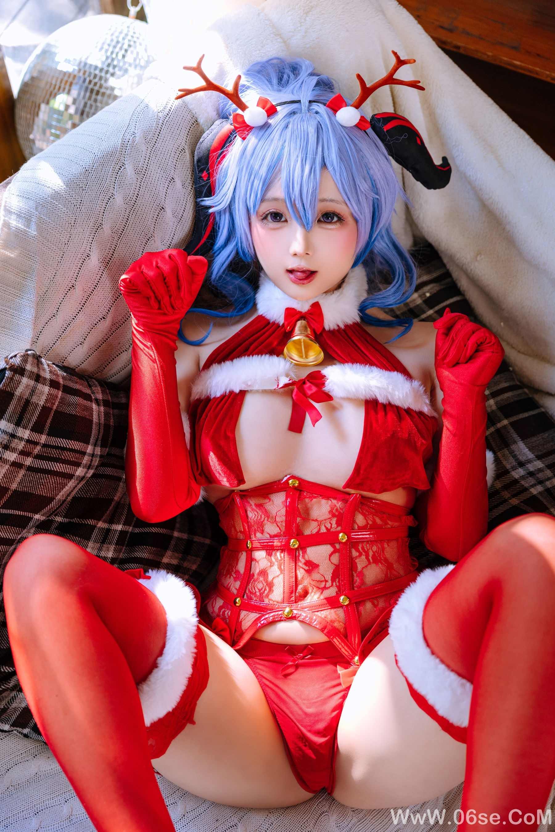 图片[19]-Cosplay日奈娇 – 甘雨圣诞[34P]-六色网