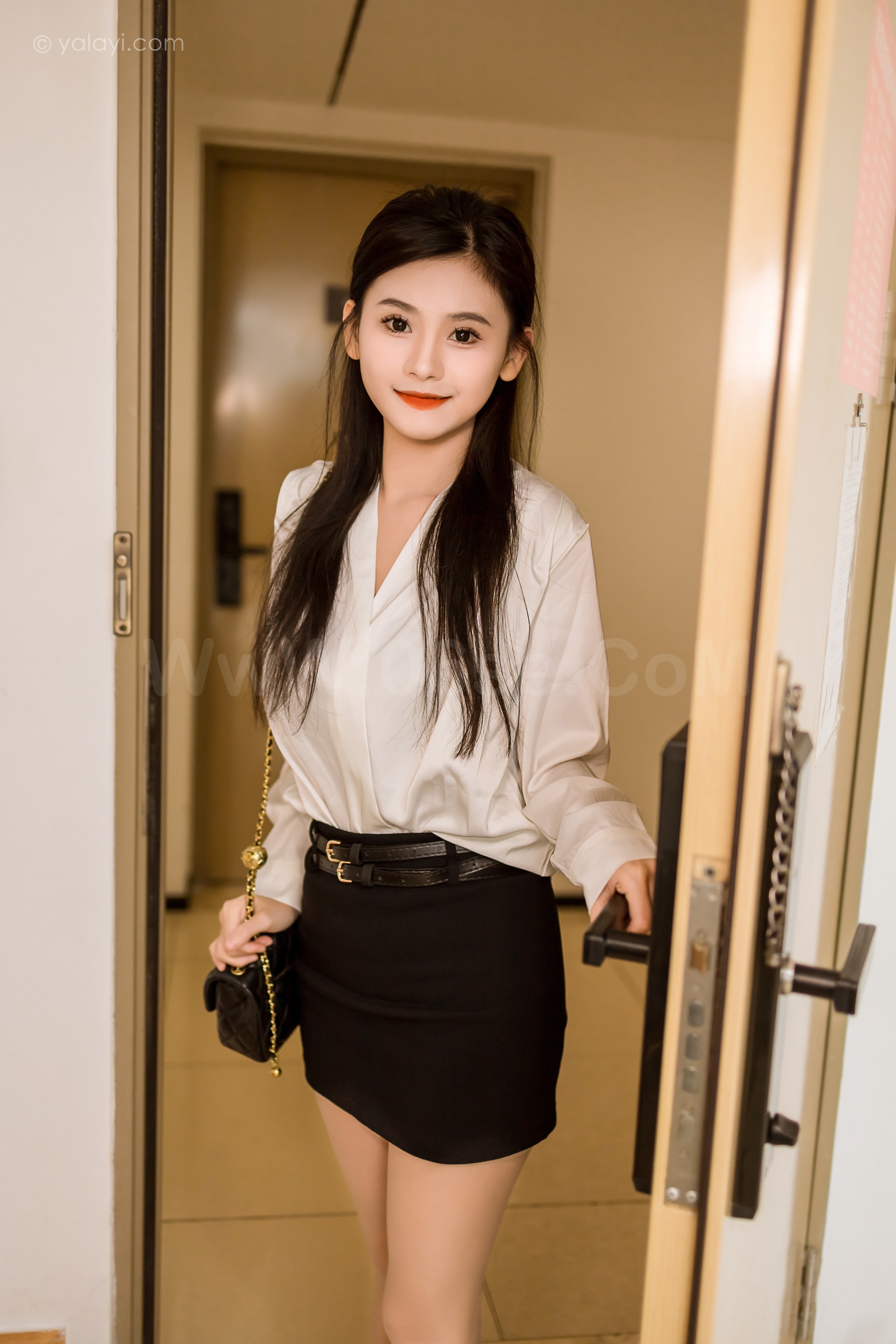 图片[11]-雅拉伊 – 若婷《白领下班了》[41P]-六色网