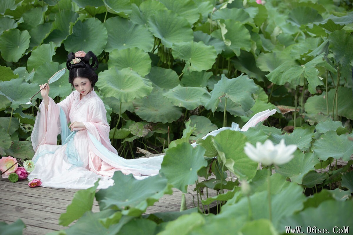 图片[5]-YiTuYu艺图语 Vol.7597 Jin Zou Ba[24P]-六色网