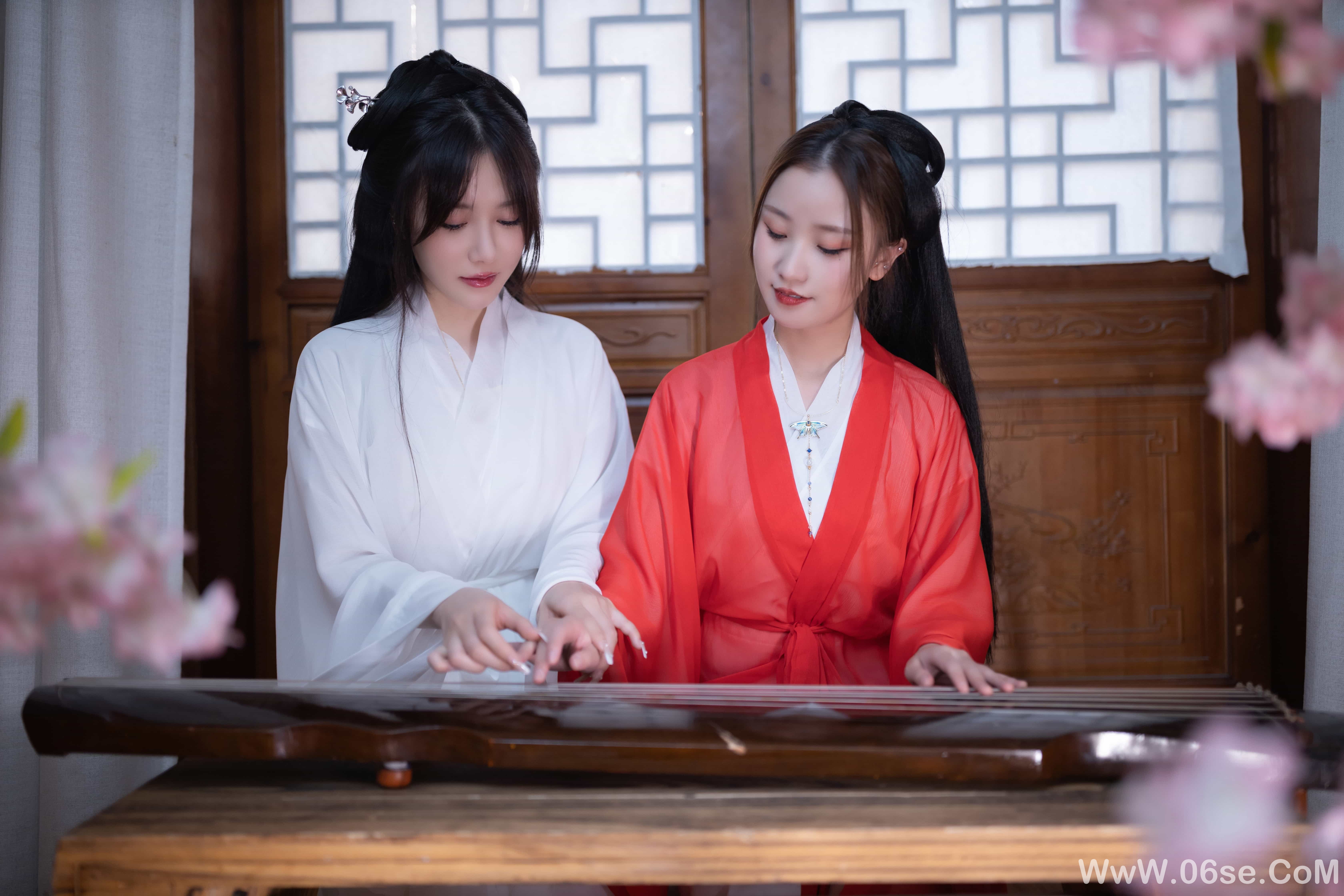 图片[62]-秀人名模鱼子酱Fish内部私购未上架《双女古装剧情》写真[153P]-六色网