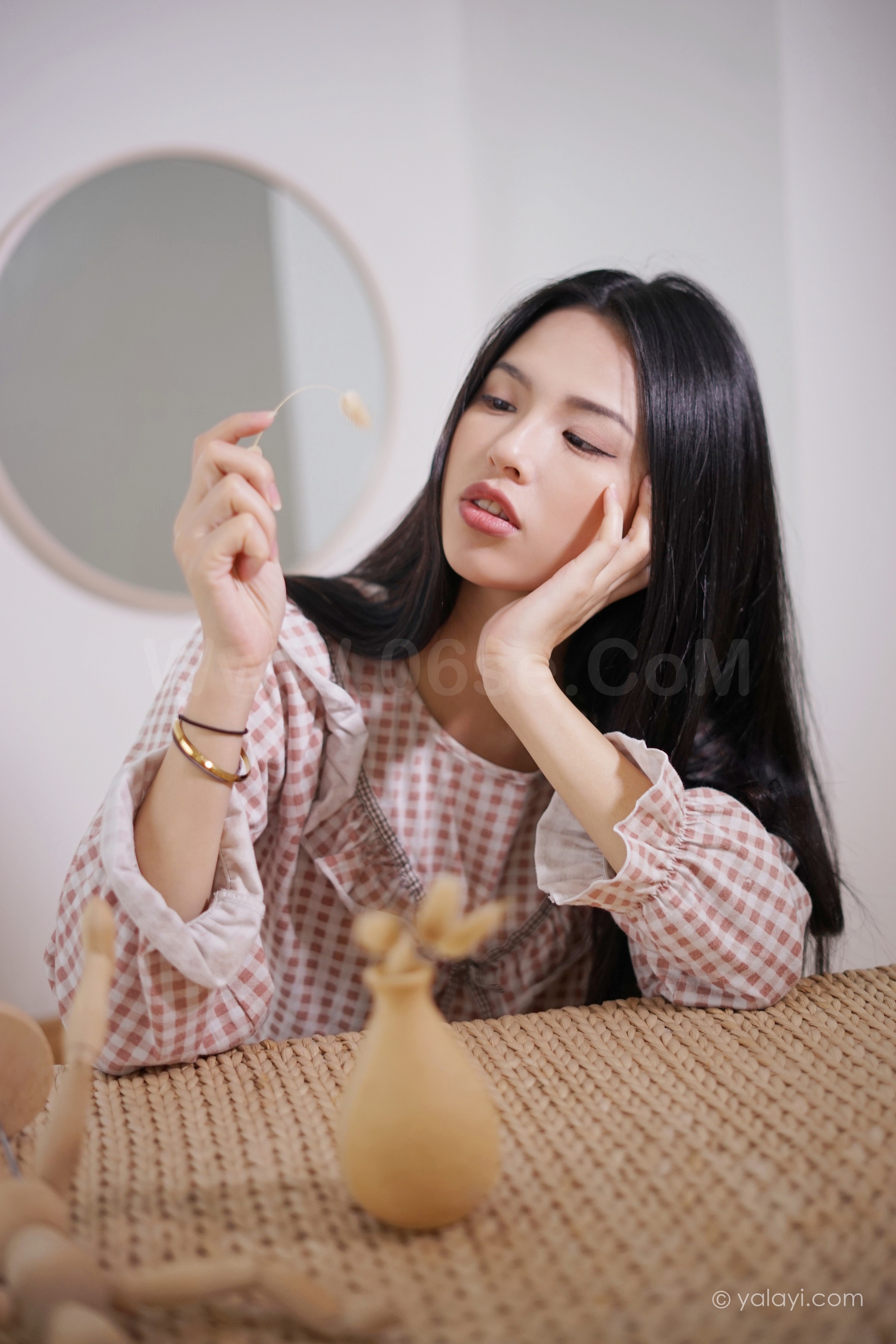 图片[26]-雅拉伊 – 溪若《在家千日好》[42P]-六色网