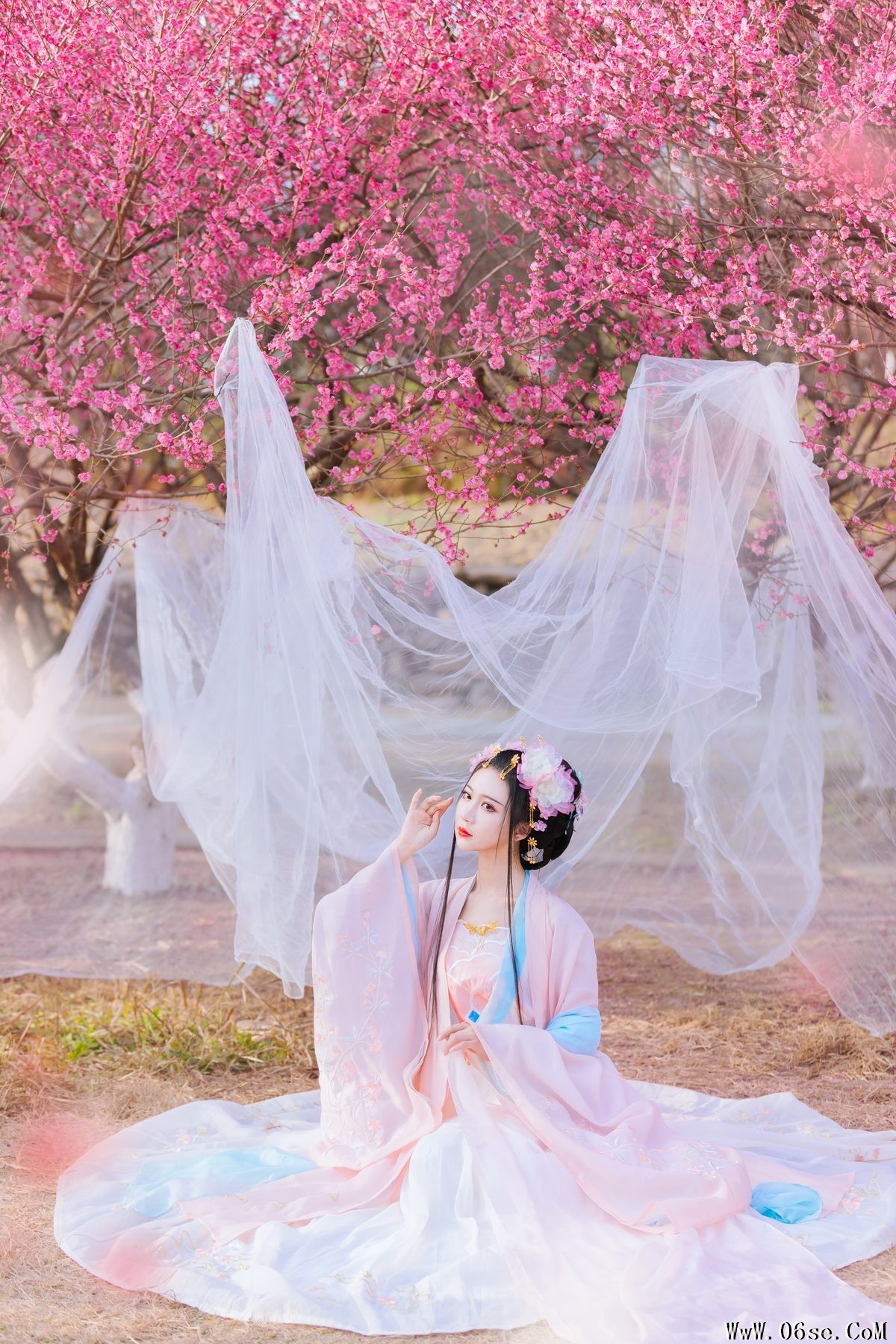 图片[12]-YiTuYu艺图语 Vol.4485 Qi Luo Sheng De Xiao Su Su[28P]-六色网