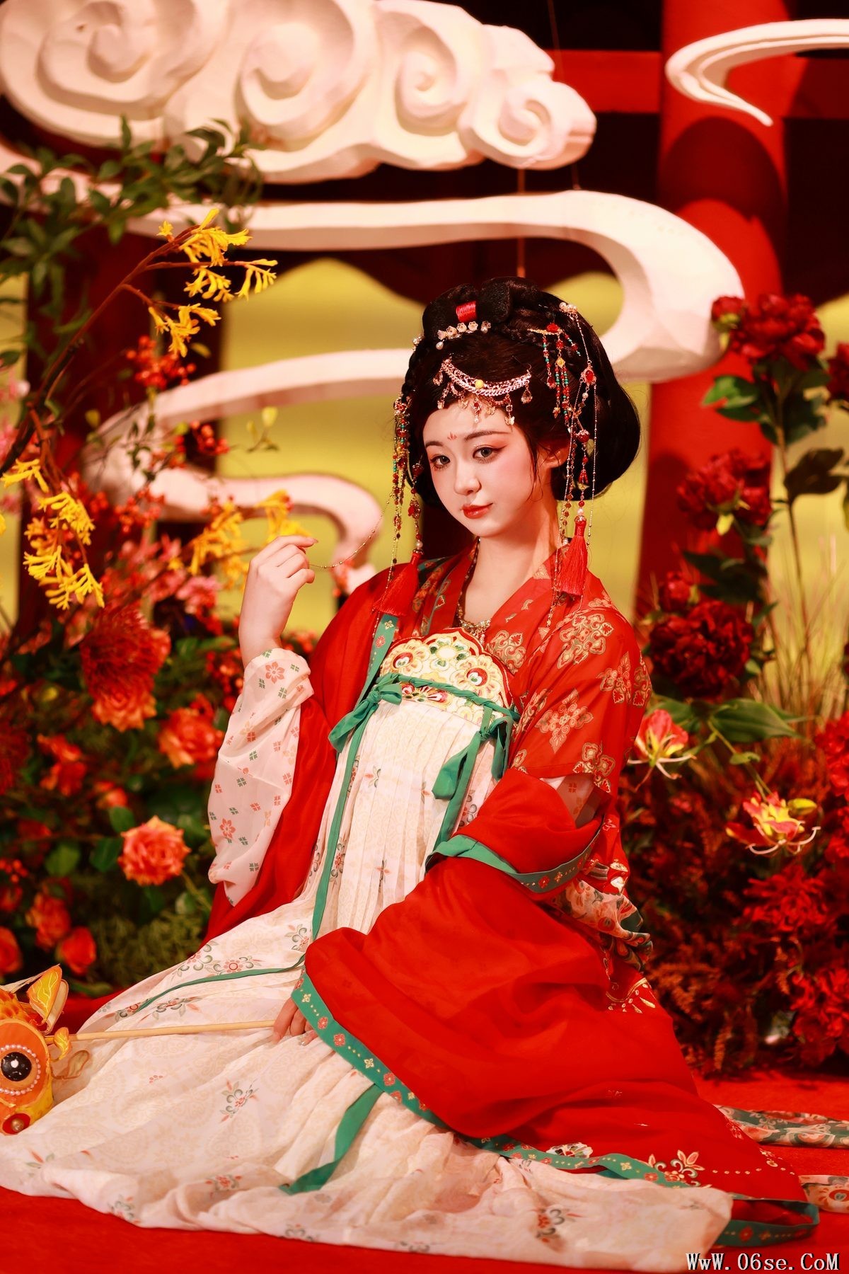 图片[20]-YiTuYu艺图语 Vol.5514 Bu Ke Ai De He He[43P]-六色网