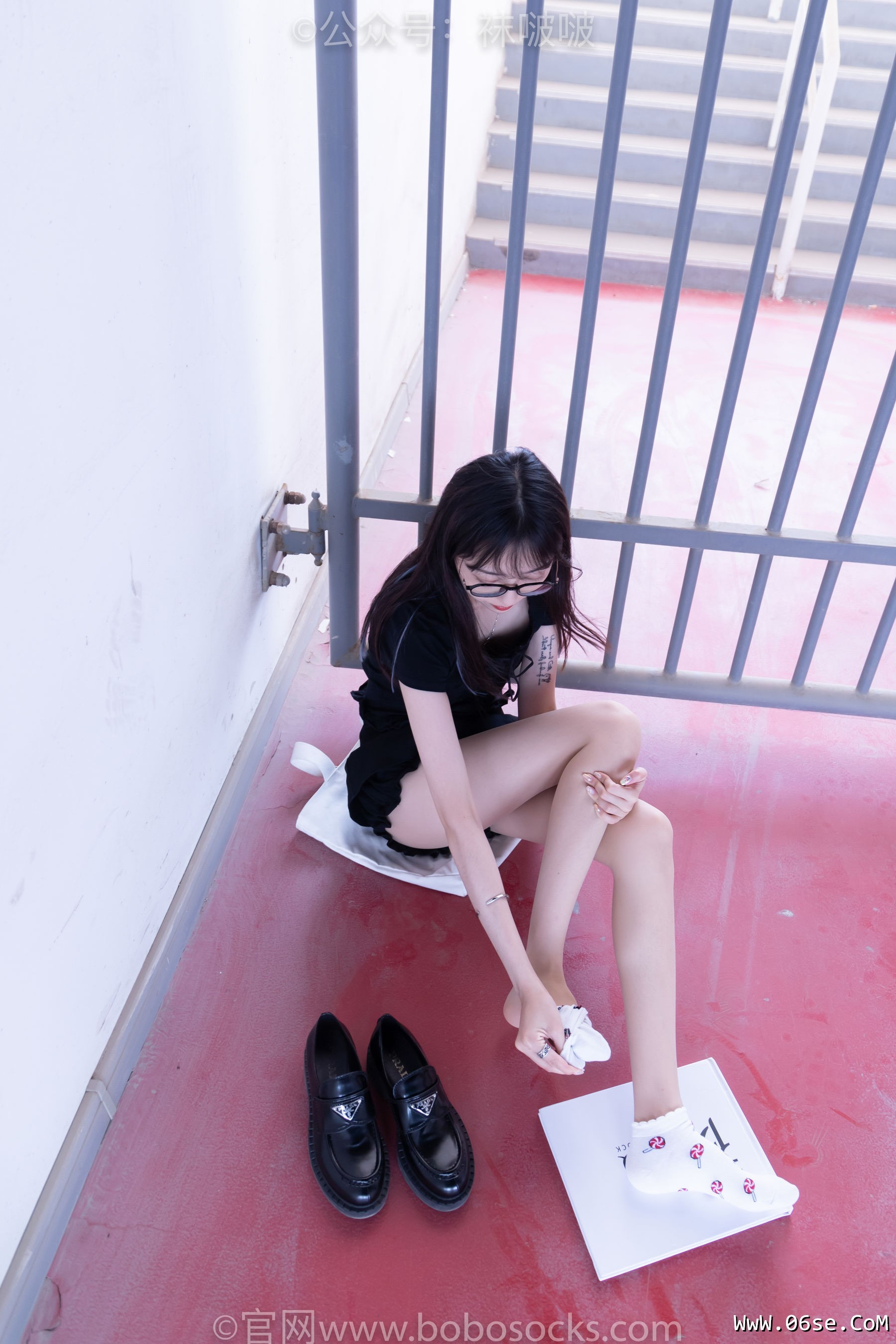 图片[94]-BoBoSocks袜啵啵 No.030 稚予- 皮鞋、短白棉袜、肉丝[141P]-六色网