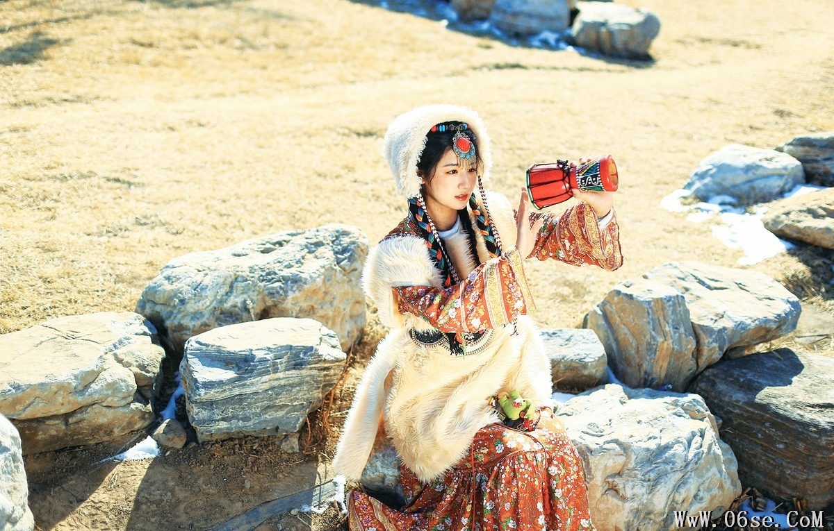 图片[6]-YiTuYu艺图语 Vol.3347 Tu Zi Zzz Bu Chi Hu Luo Bo[23P]-六色网