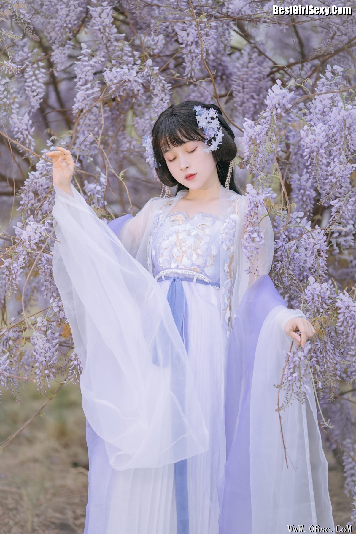 图片[16]-YiTuYu艺图语 Vol.4111 Me La Kong Que[21P]-六色网