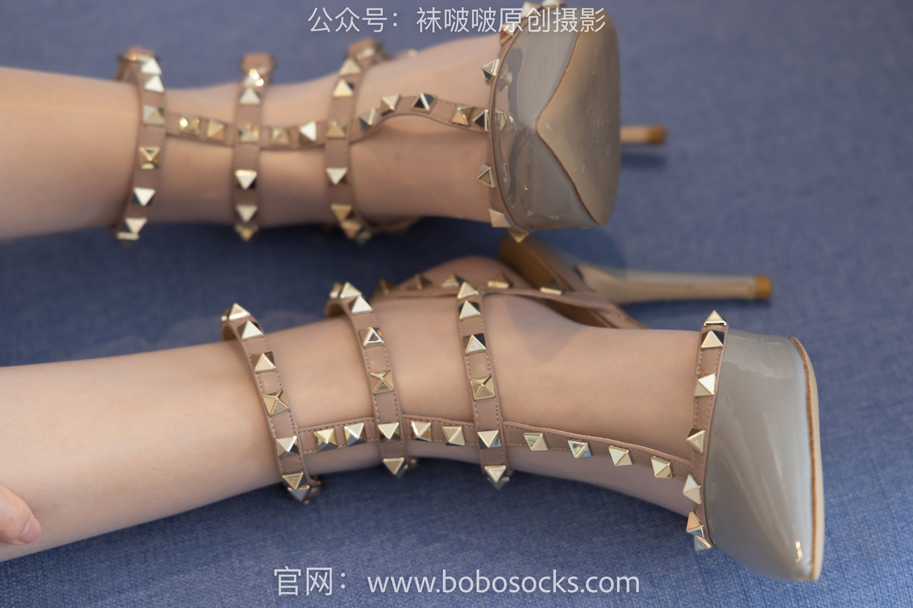 图片[45]-BoBoSocks袜啵啵 No.153 小甜豆-华伦天奴高跟鞋、油亮肉丝、油亮白丝、圣诞服[140P]-六色网