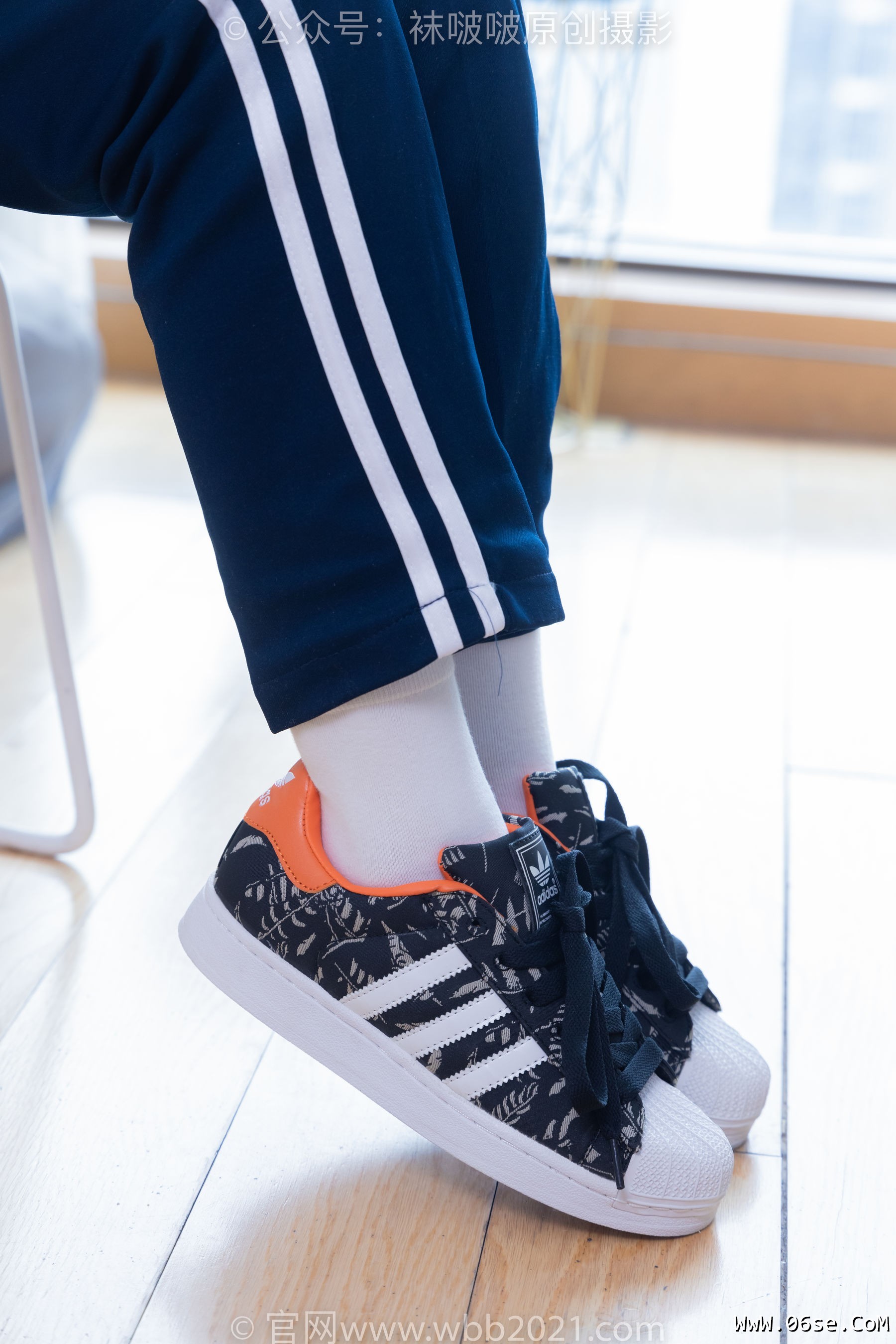 图片[65]-BoBoSocks袜啵啵 No.366 甜甜圈 -三双板鞋、白棉袜、短白丝[150P]-六色网